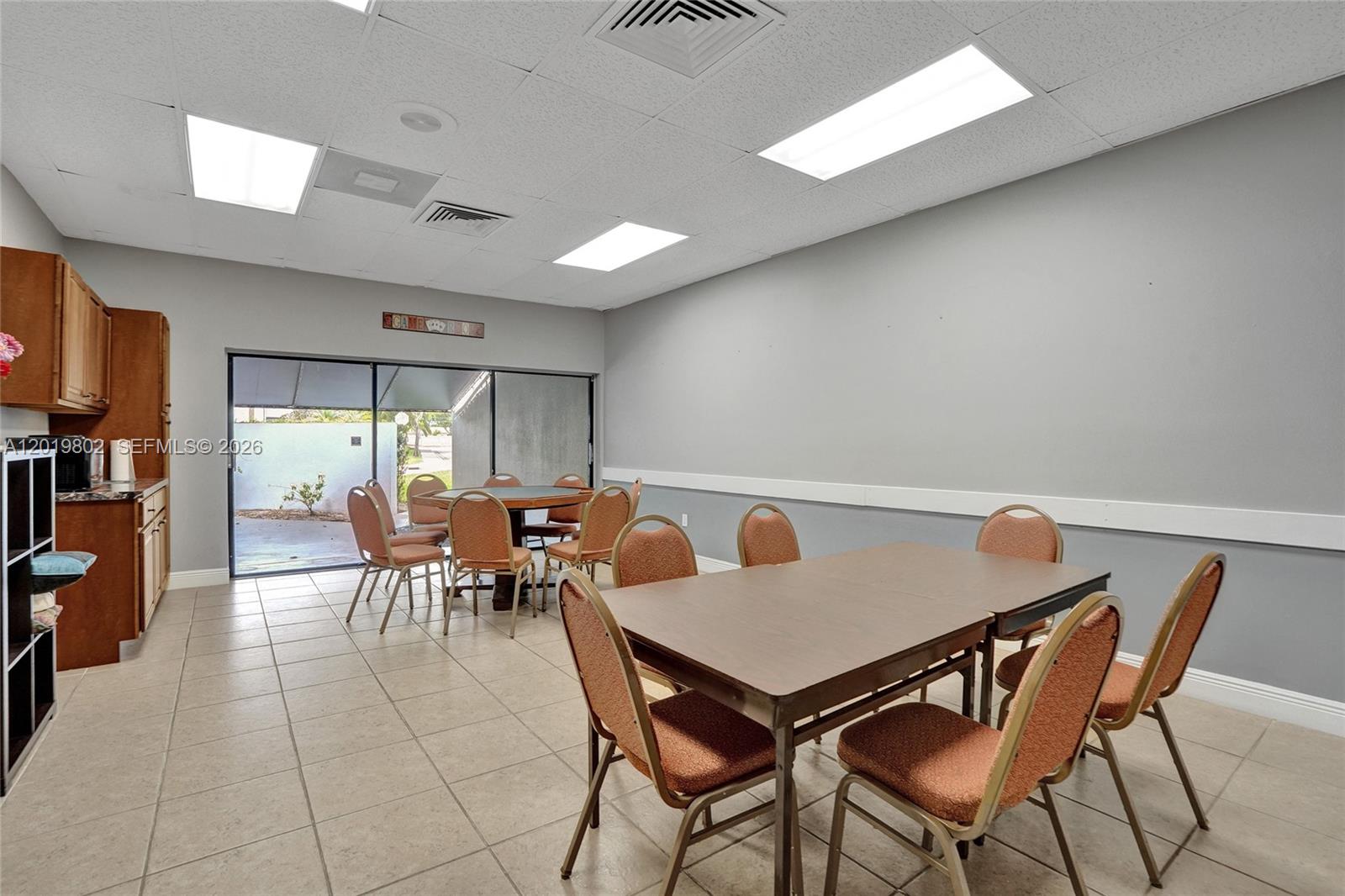 LIME BAY CONDOMINIUM 2 - Residential