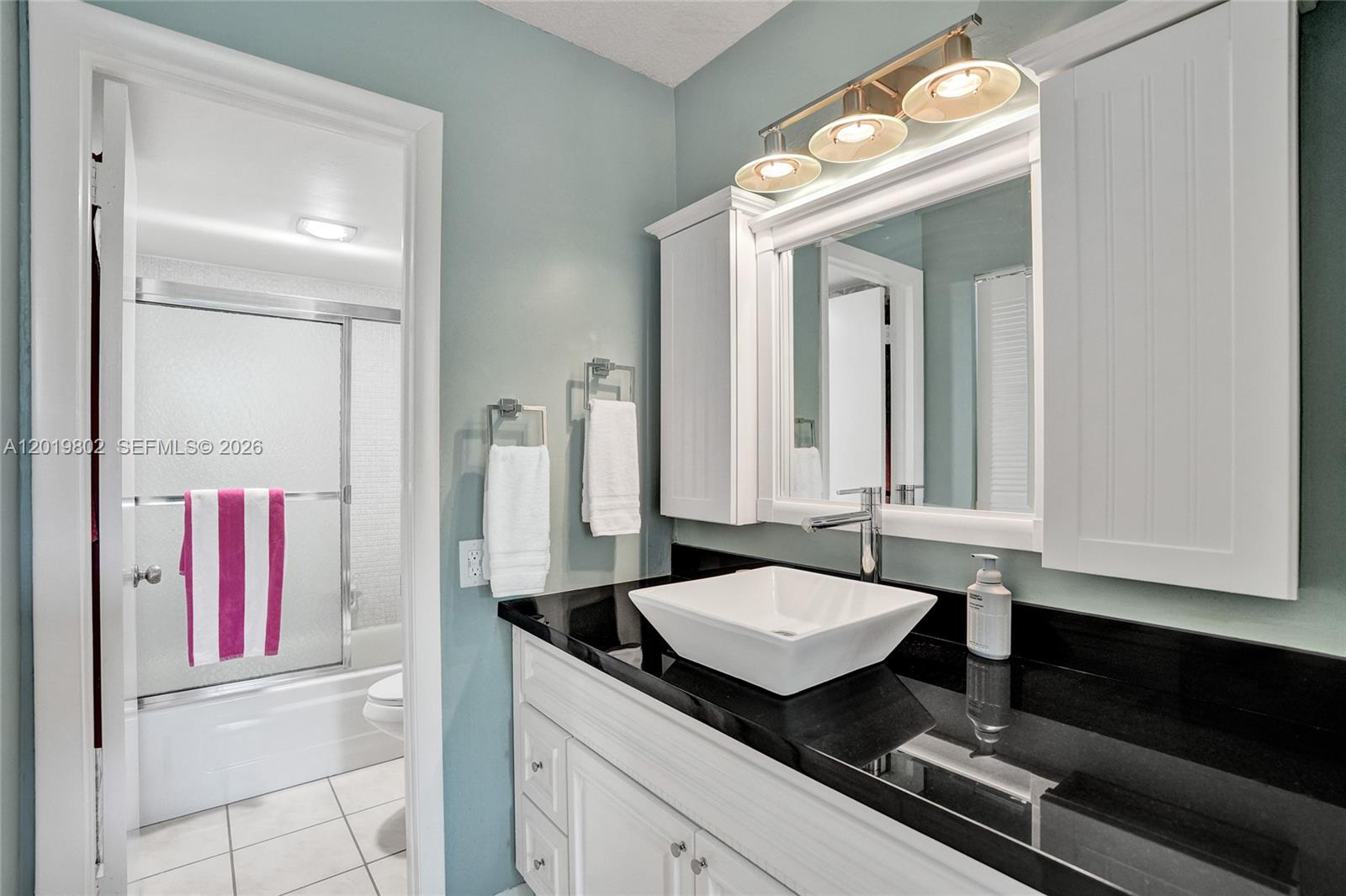 LIME BAY CONDOMINIUM 2 - Residential