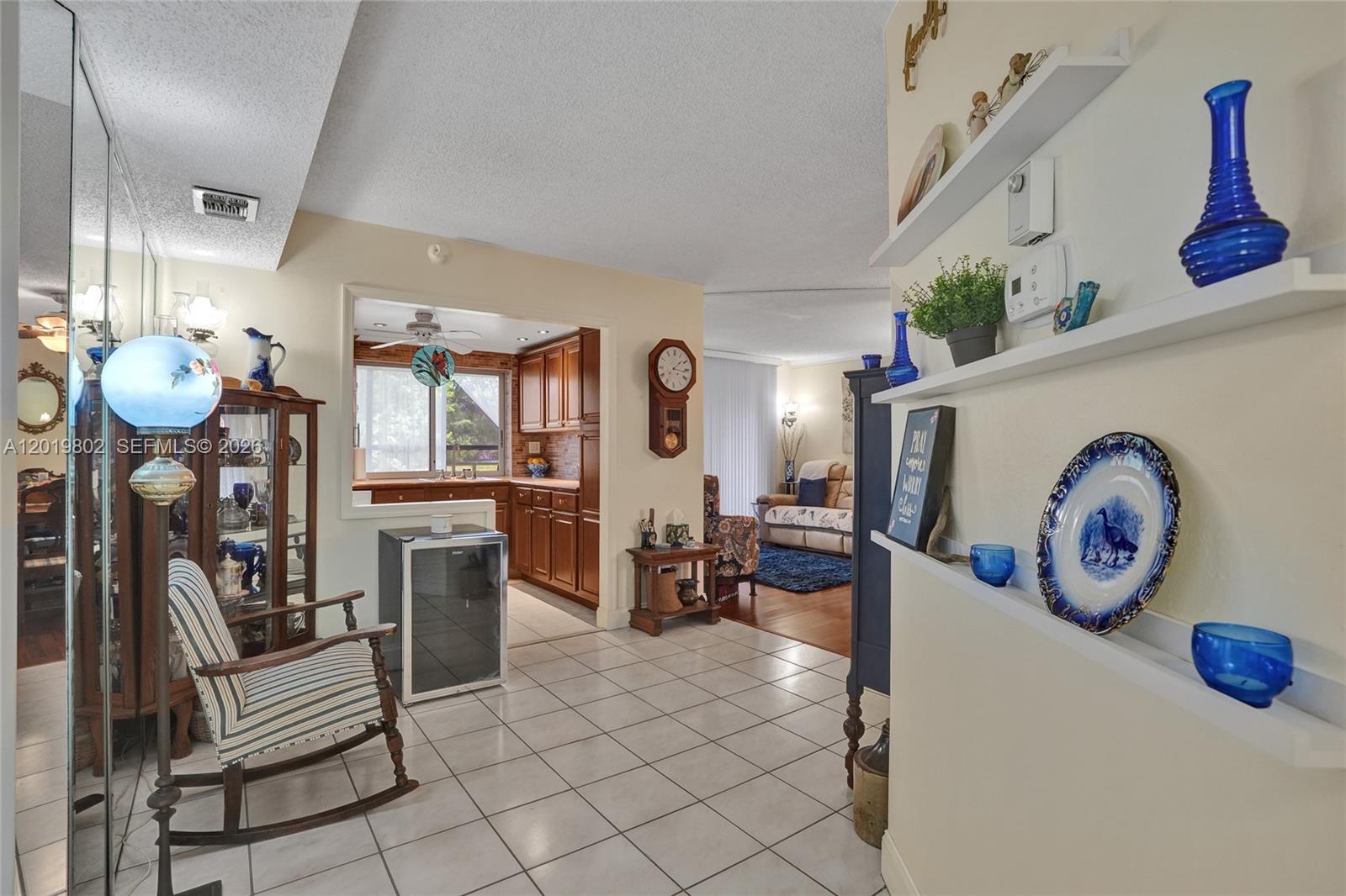 LIME BAY CONDOMINIUM 2 - Residential