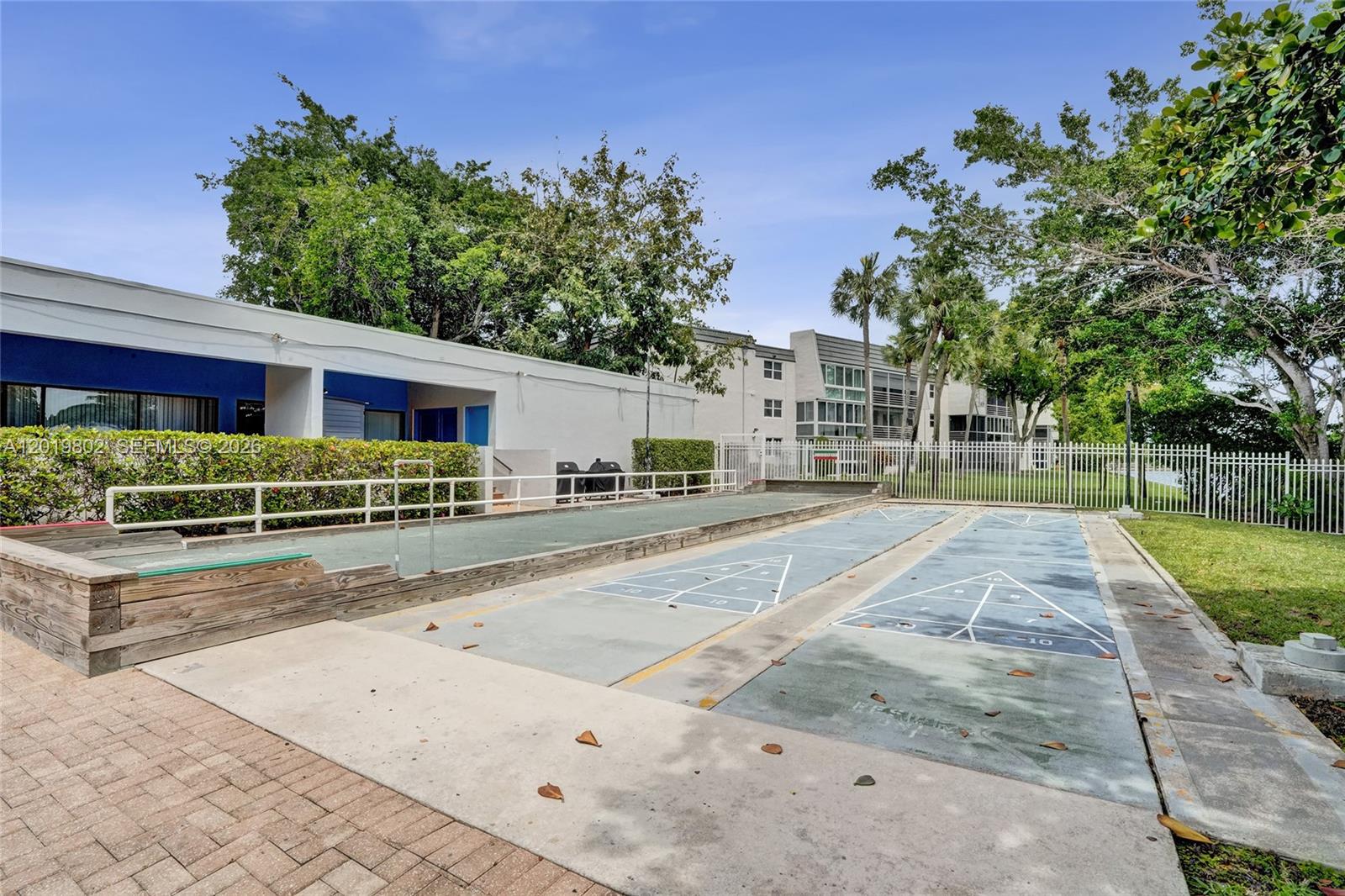 LIME BAY CONDOMINIUM 2 - Residential