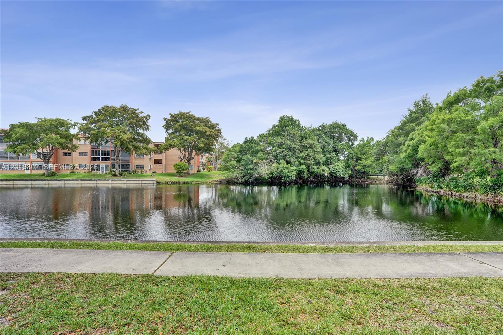 LIME BAY CONDOMINIUM 2 - Residential