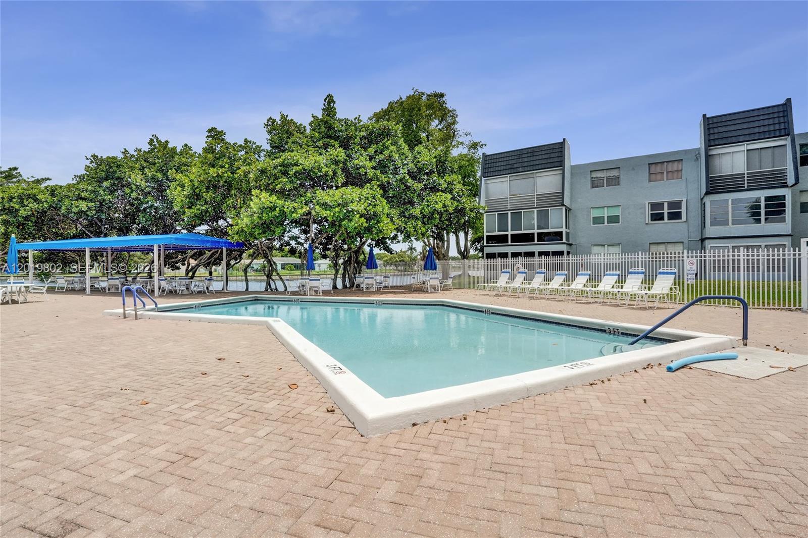 LIME BAY CONDOMINIUM 2 - Residential
