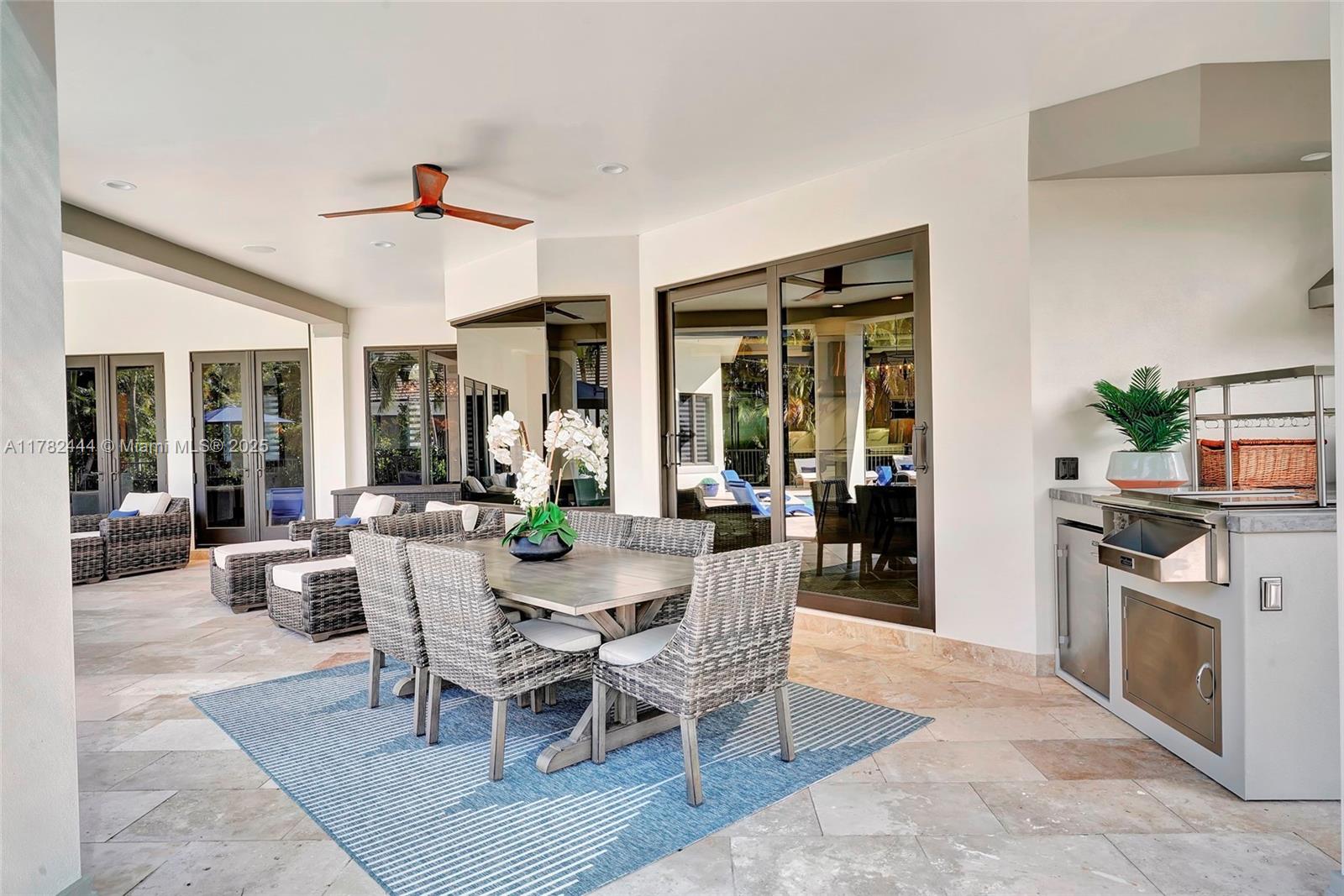 THE MOORINGS - Residential