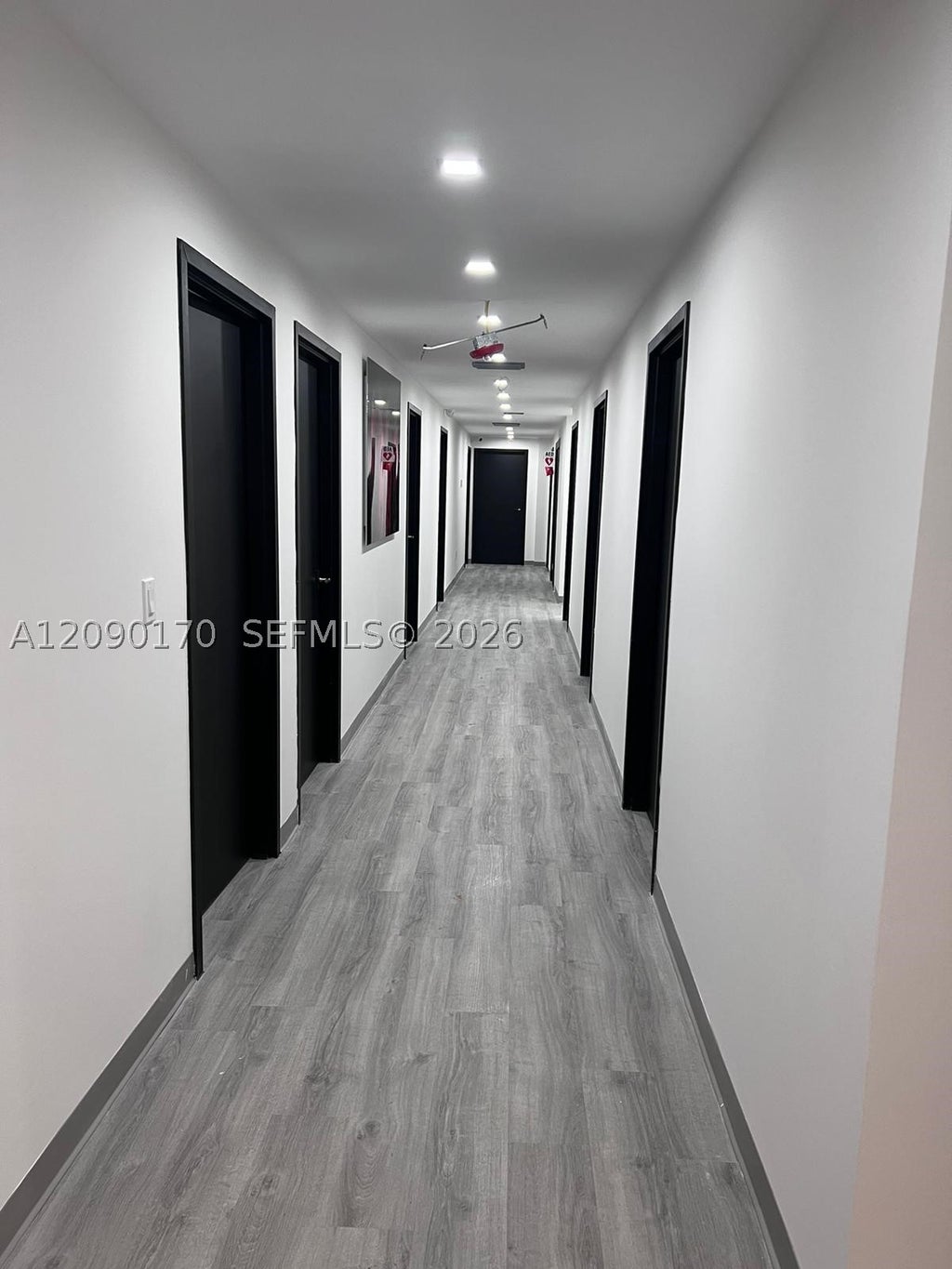 Photo of Hollywood, FL 33020 (MLS # A12090170)
