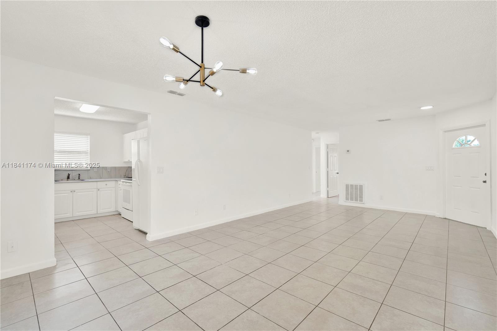 941 SW 7th Ct