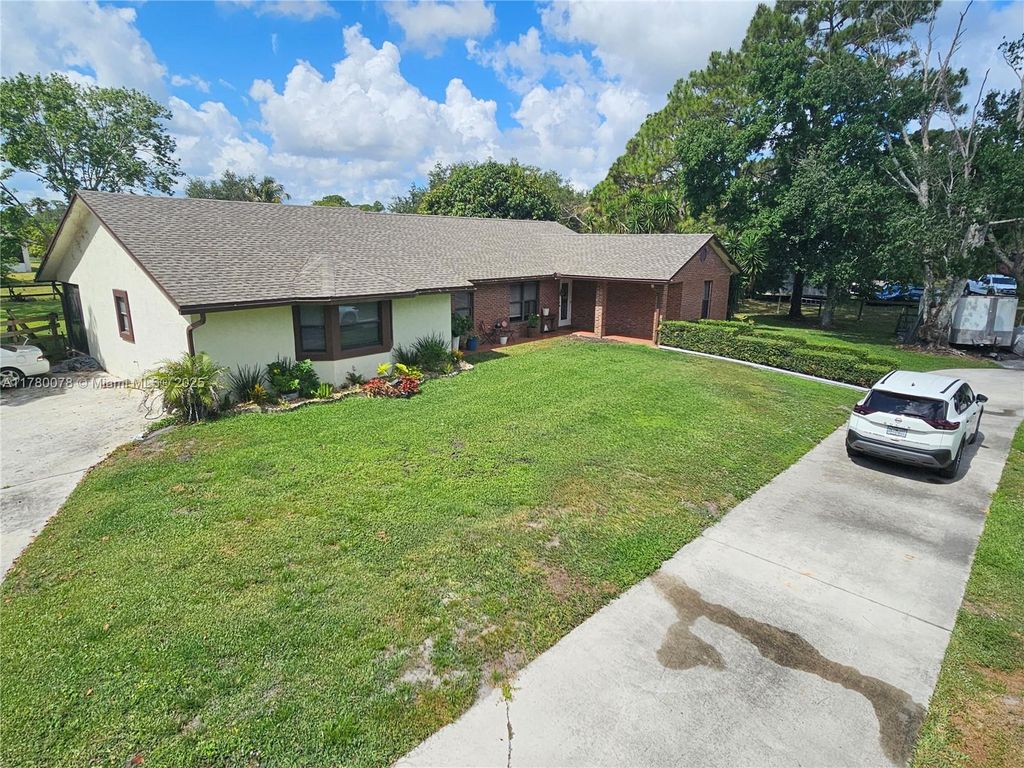 Photo of 15106 N 97th Rd N, West Palm Beach, FL 33412 (MLS # A11780078)