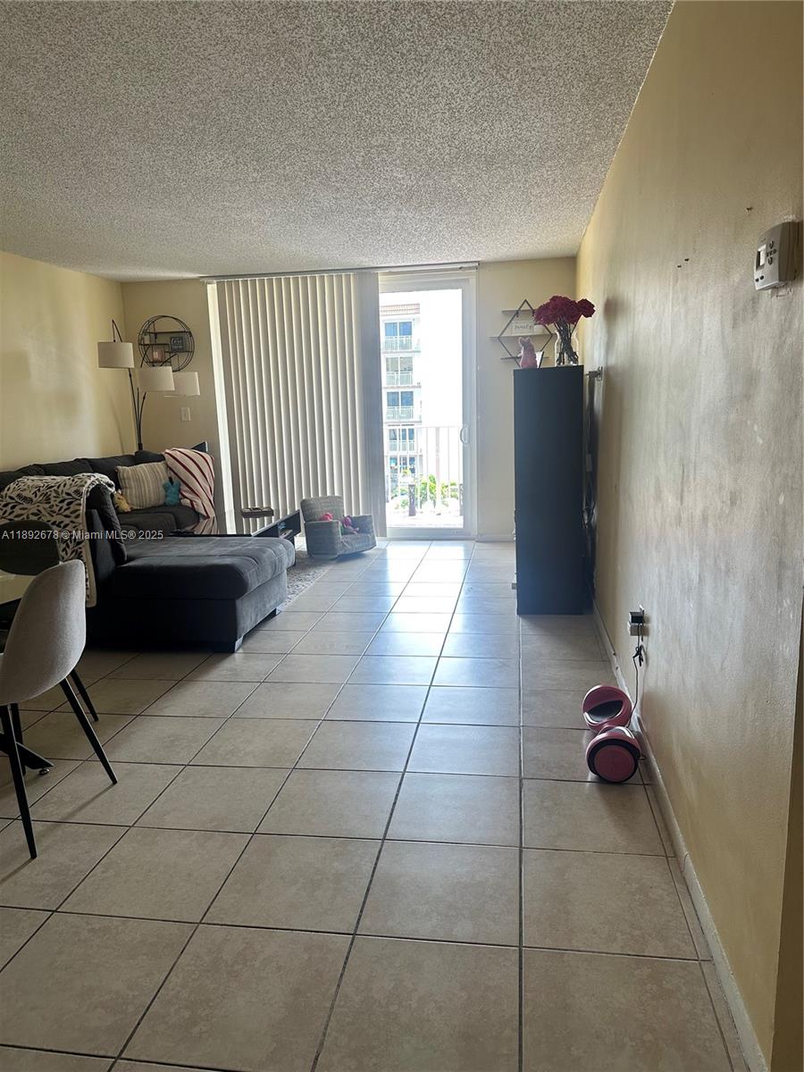 CORAL GATE WEST CONDO - Residential Lease