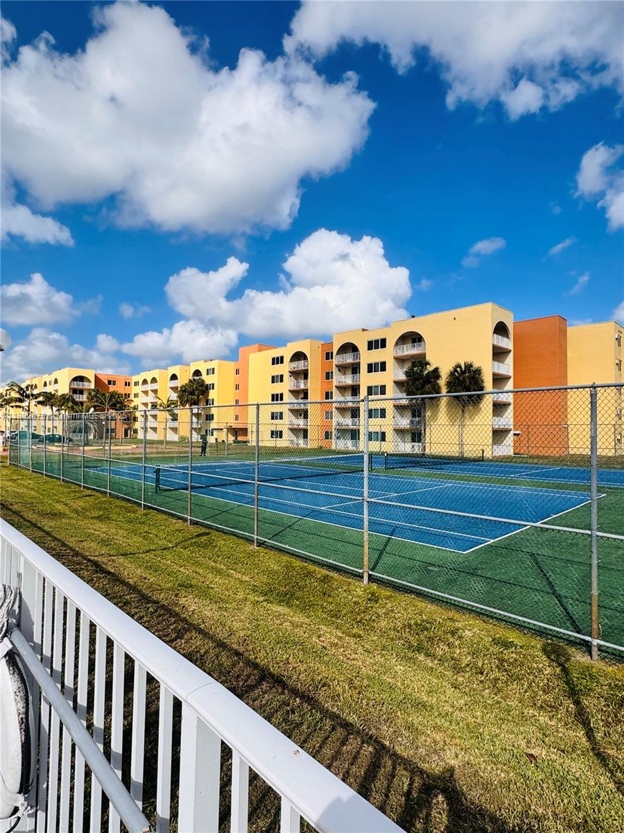 CORAL GATE WEST CONDO - Residential Lease