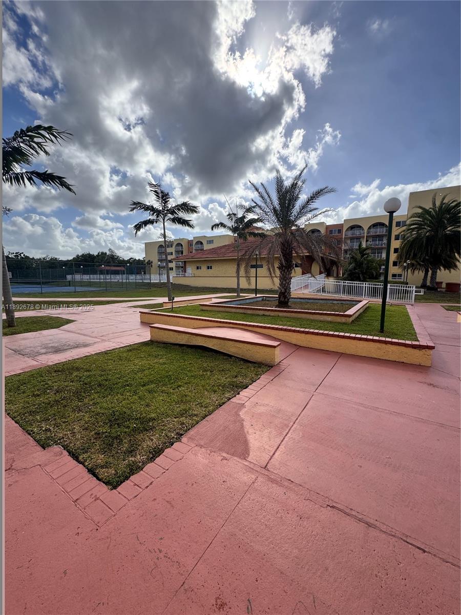 CORAL GATE WEST CONDO - Residential Lease