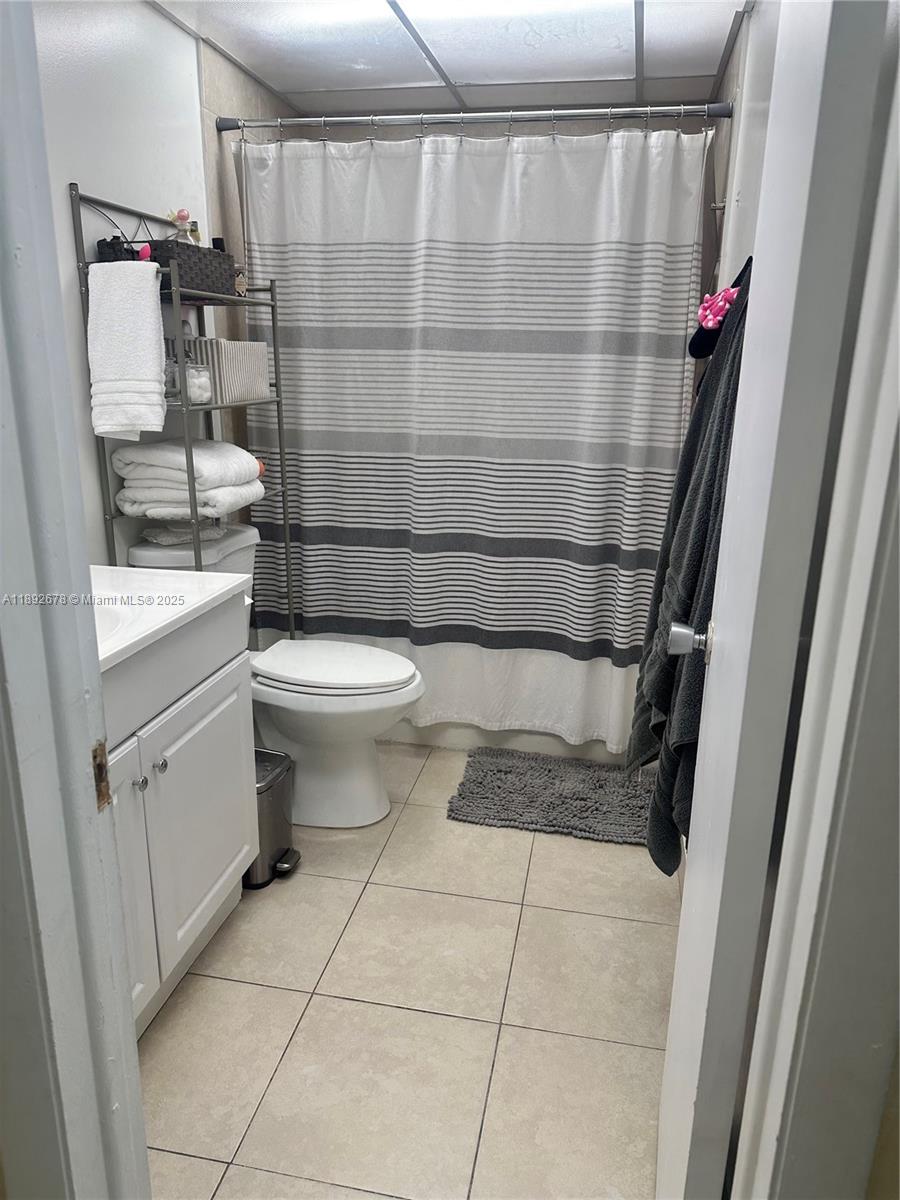 CORAL GATE WEST CONDO - Residential Lease