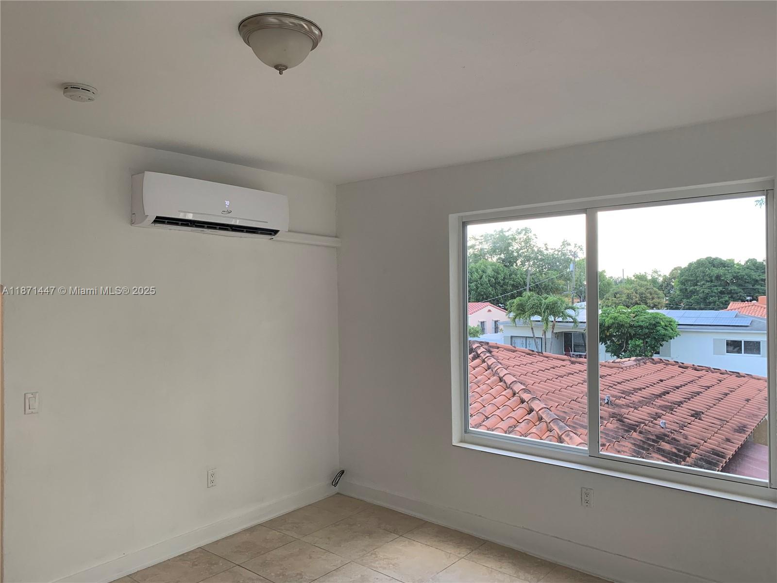 TAMIAMI HIGHLANDS - Residential Lease