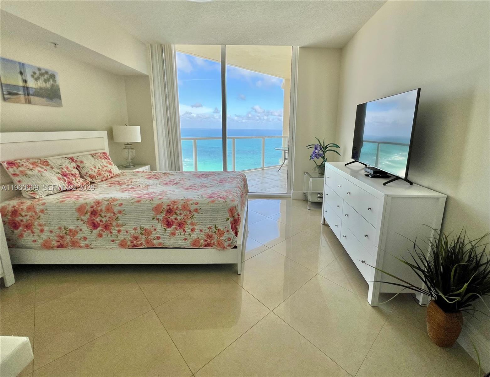 16699 Collins Ave 4204