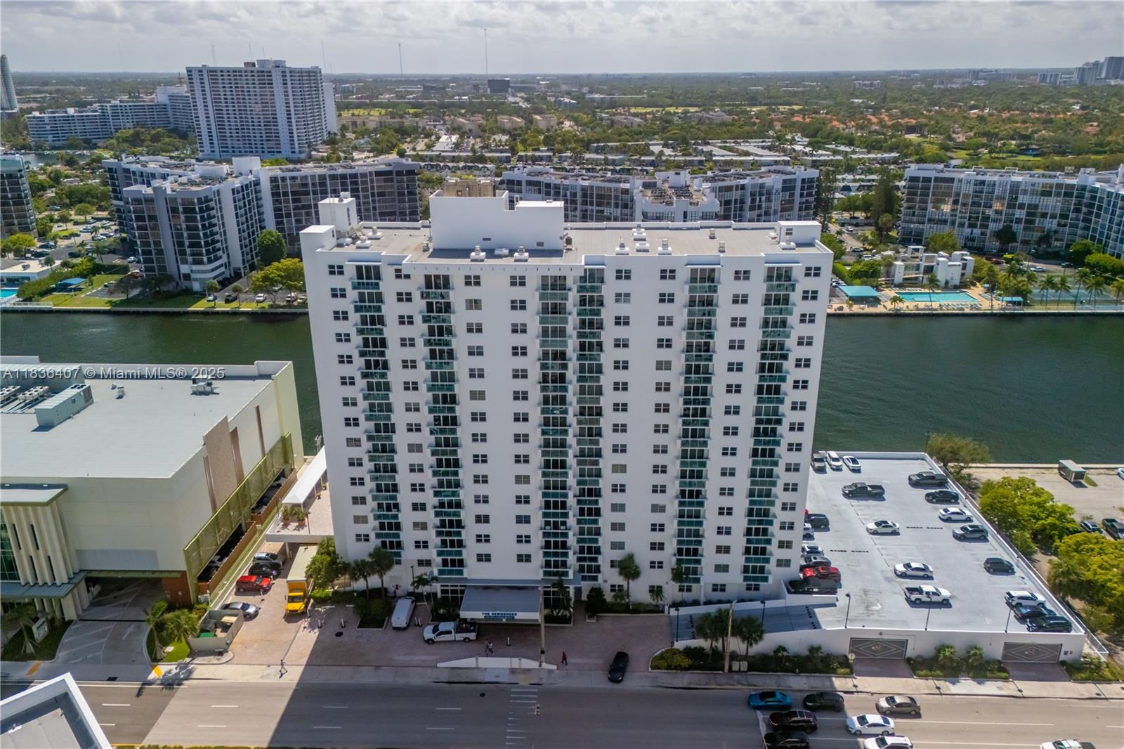 FULLY FURNISHED with ocean view and with beach access on Hollywood Beach. Extra large one bedroom and one and half bath, office setup, impact windows/doors, and in great condition. Renovated building with RESORT style amenities of both oceanfront and intracoastal building -2 large pools, 2 gyms, Jacuzzi, coed and private saunas, private steam rooms, cabanas, social rooms, tiki-bar area with Bar B Q, and more. NEW PUBLIX store Great management/staff w/ 24 hour security and concierge. Up to two parking spaces if 2 tenants names on the lease. +(A/C, premium cable/internet, insurance, included in rent).