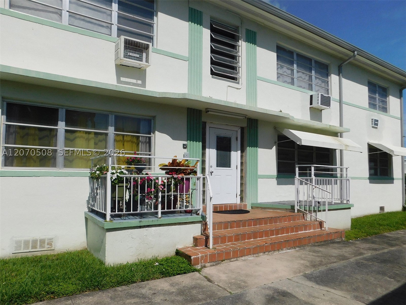 1735 Marseille Dr 2