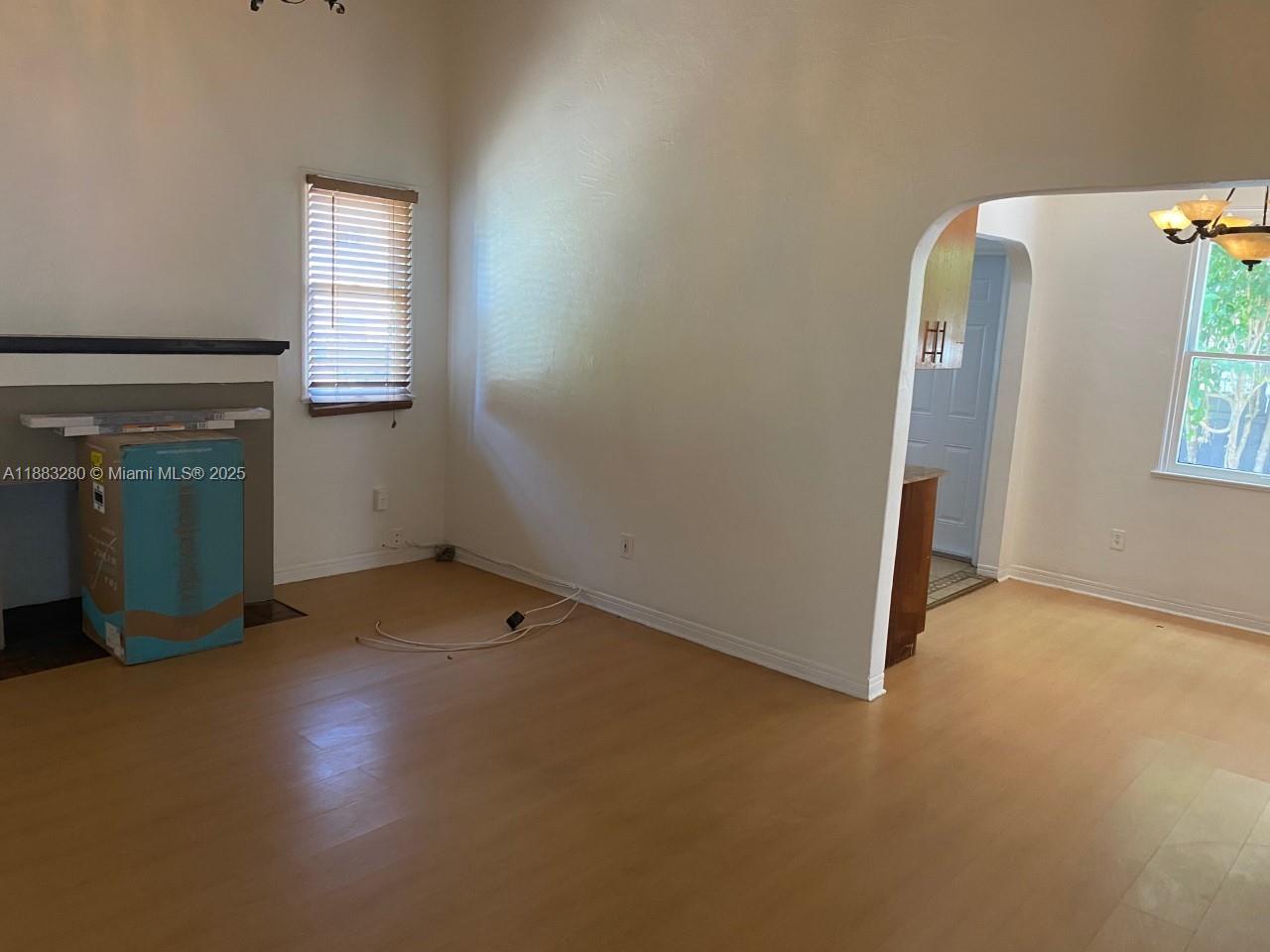 LAWRENCE EST LAND COS SUB - Residential Lease
