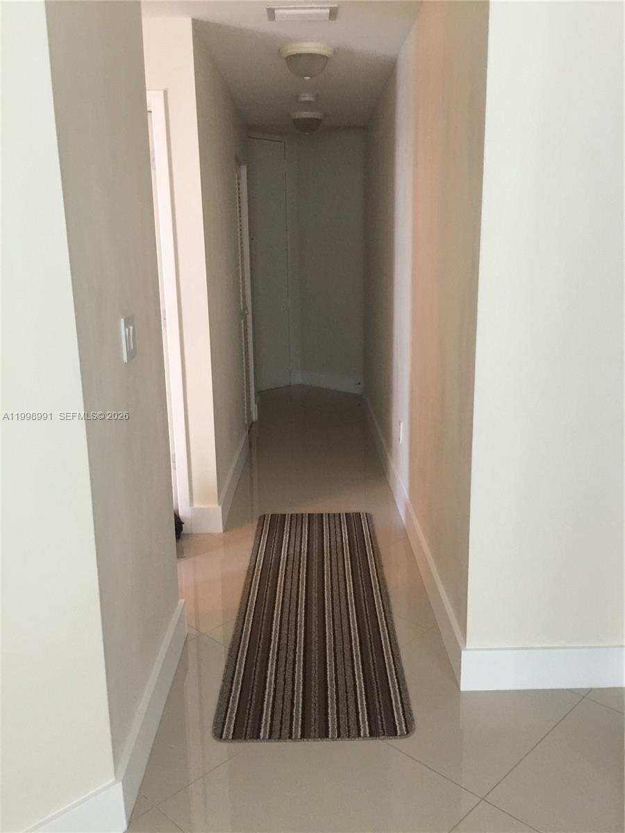 THE AXIS ON BRICKELL COND - Residential