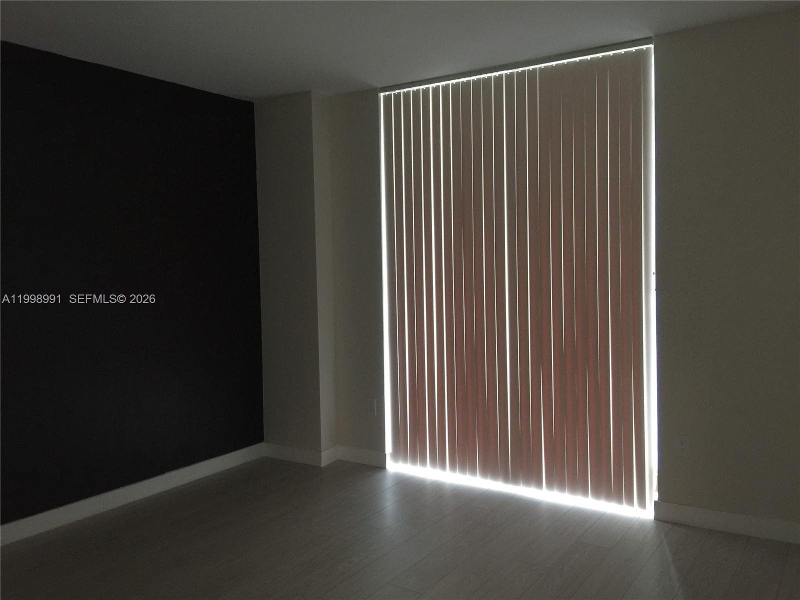 THE AXIS ON BRICKELL COND - Residential