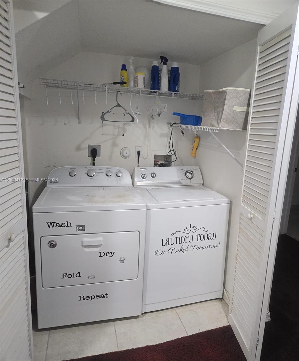 THE COURTS AT BAYSHORE I - Residential