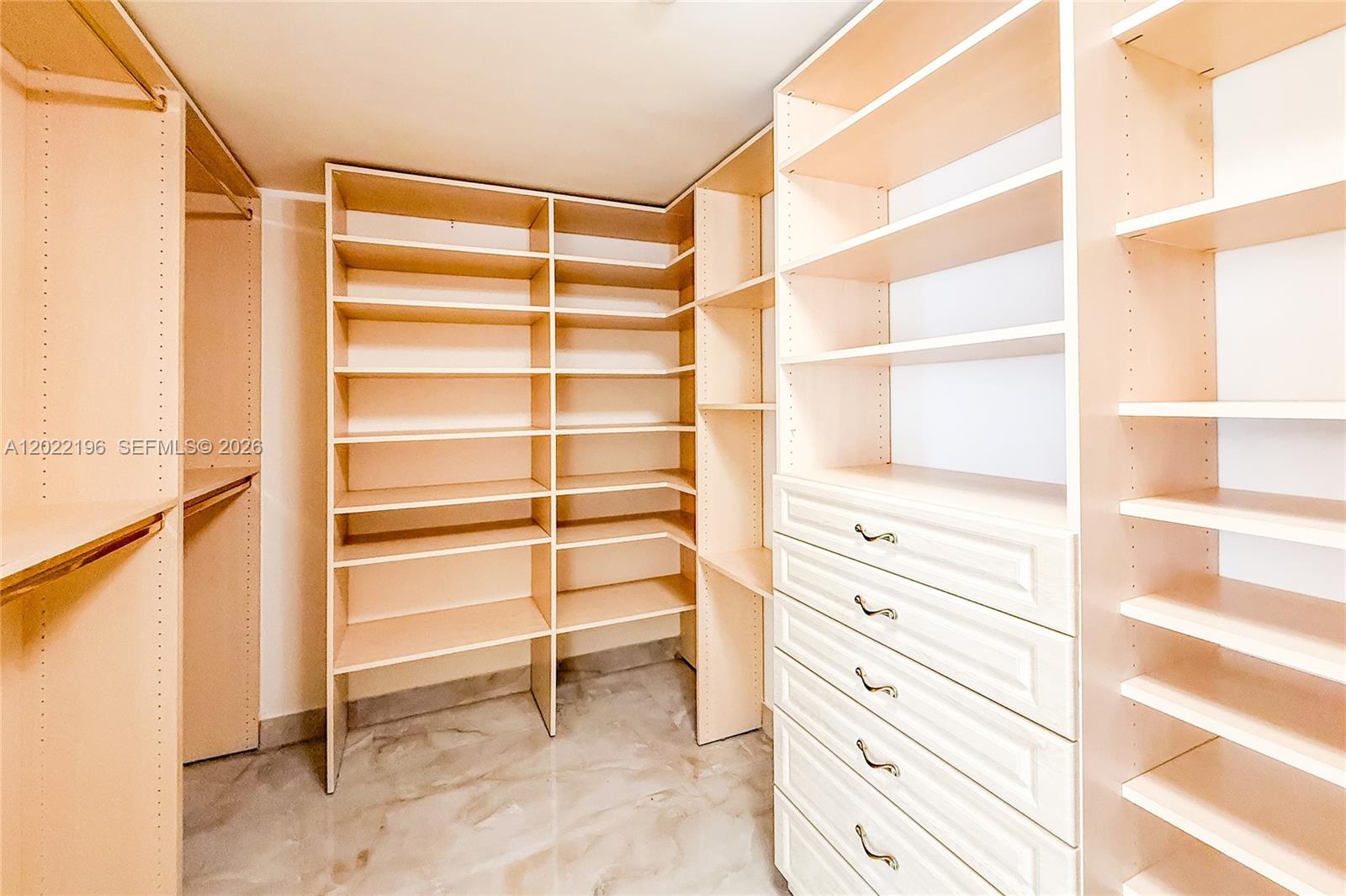 PALMS TOWER ONE CONDO - Residential Lease