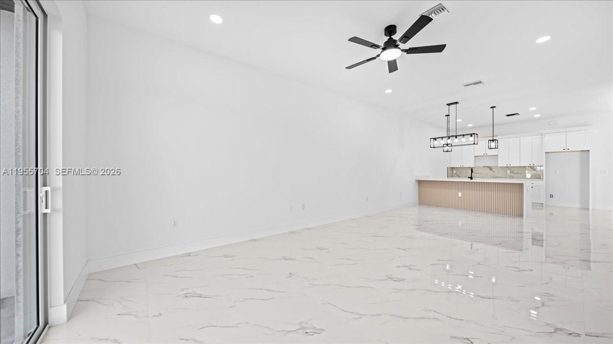 CAPE CORAL - Residential Income