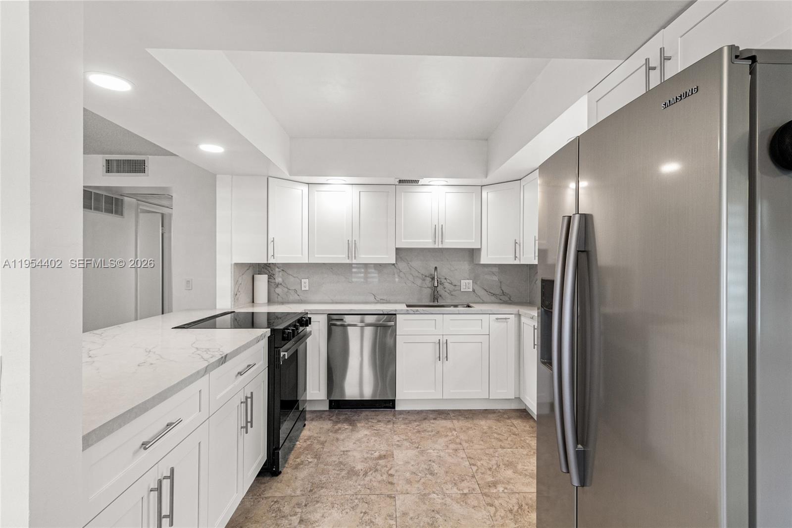 KINGSLEY CENTURY VILLAGE - Residential