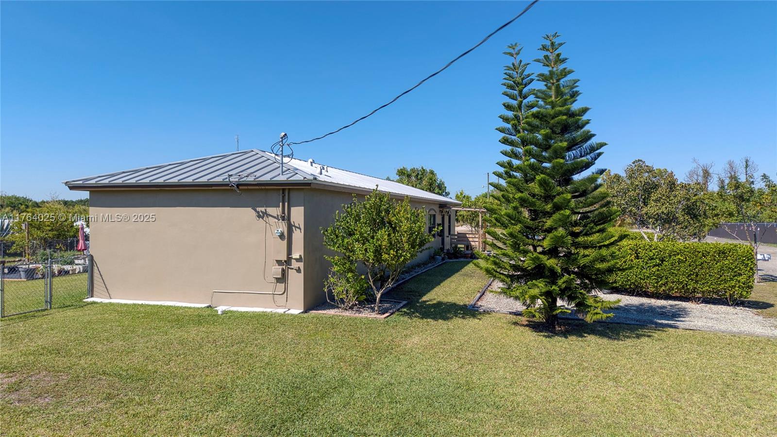 FL CITY HIGHLANDS - Residential