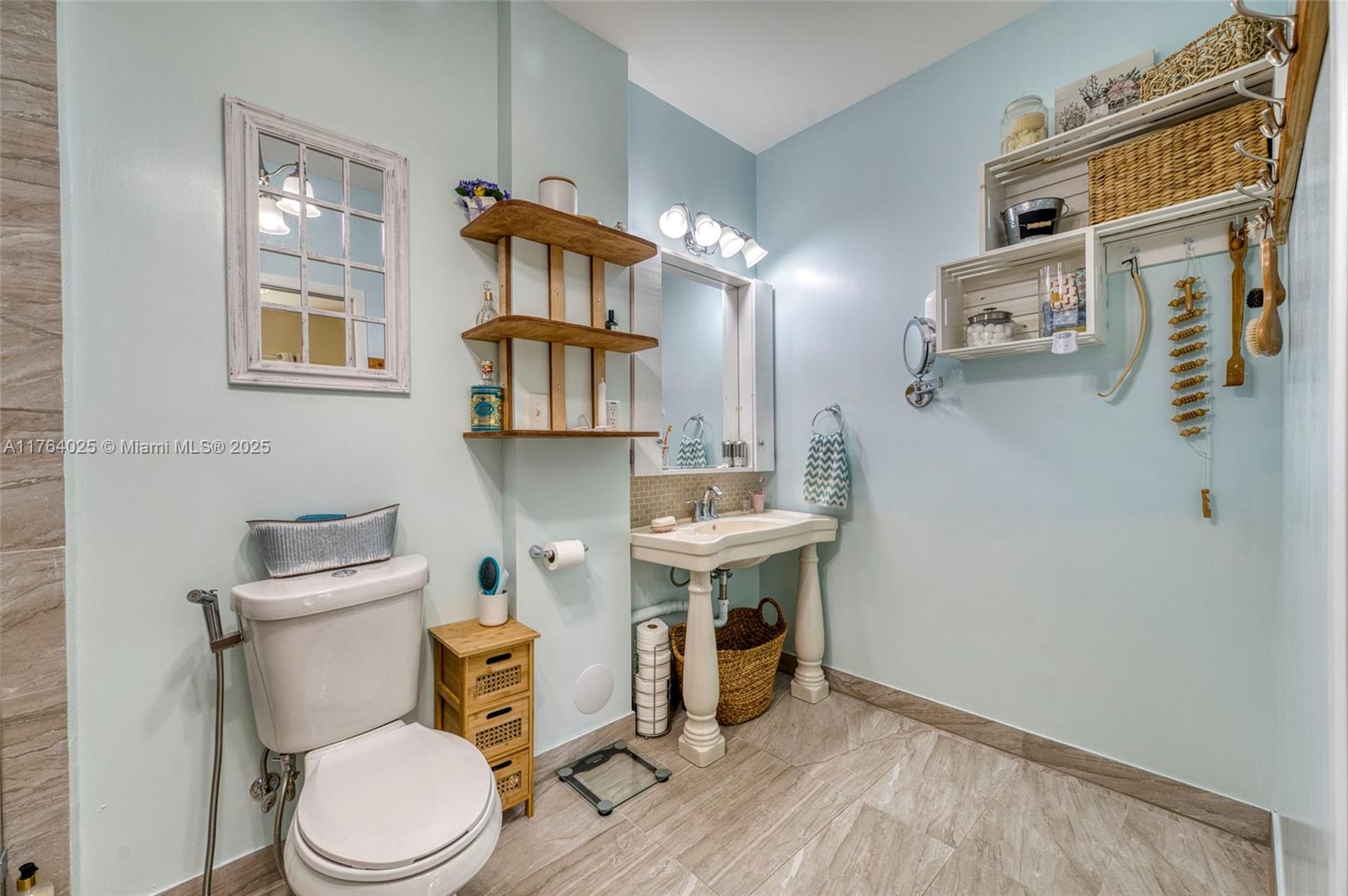 FL CITY HIGHLANDS - Residential