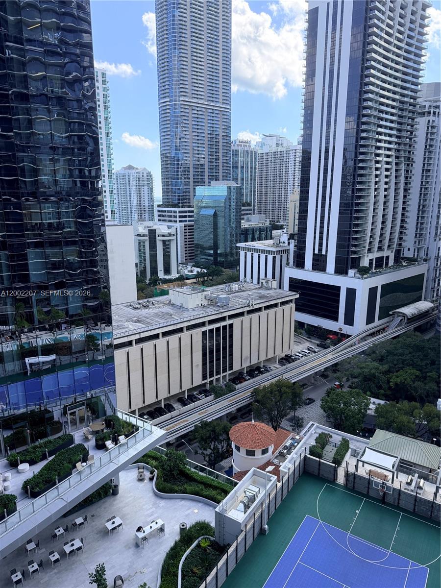 801 S Miami Ave 2002