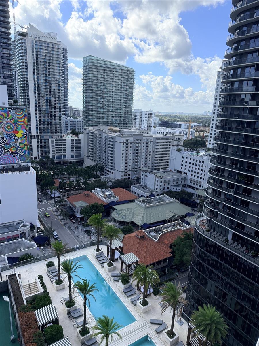 801 S Miami Ave 2002