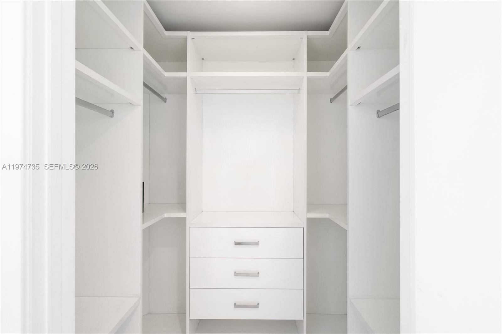 TRUMP ROYALE CONDO - Residential