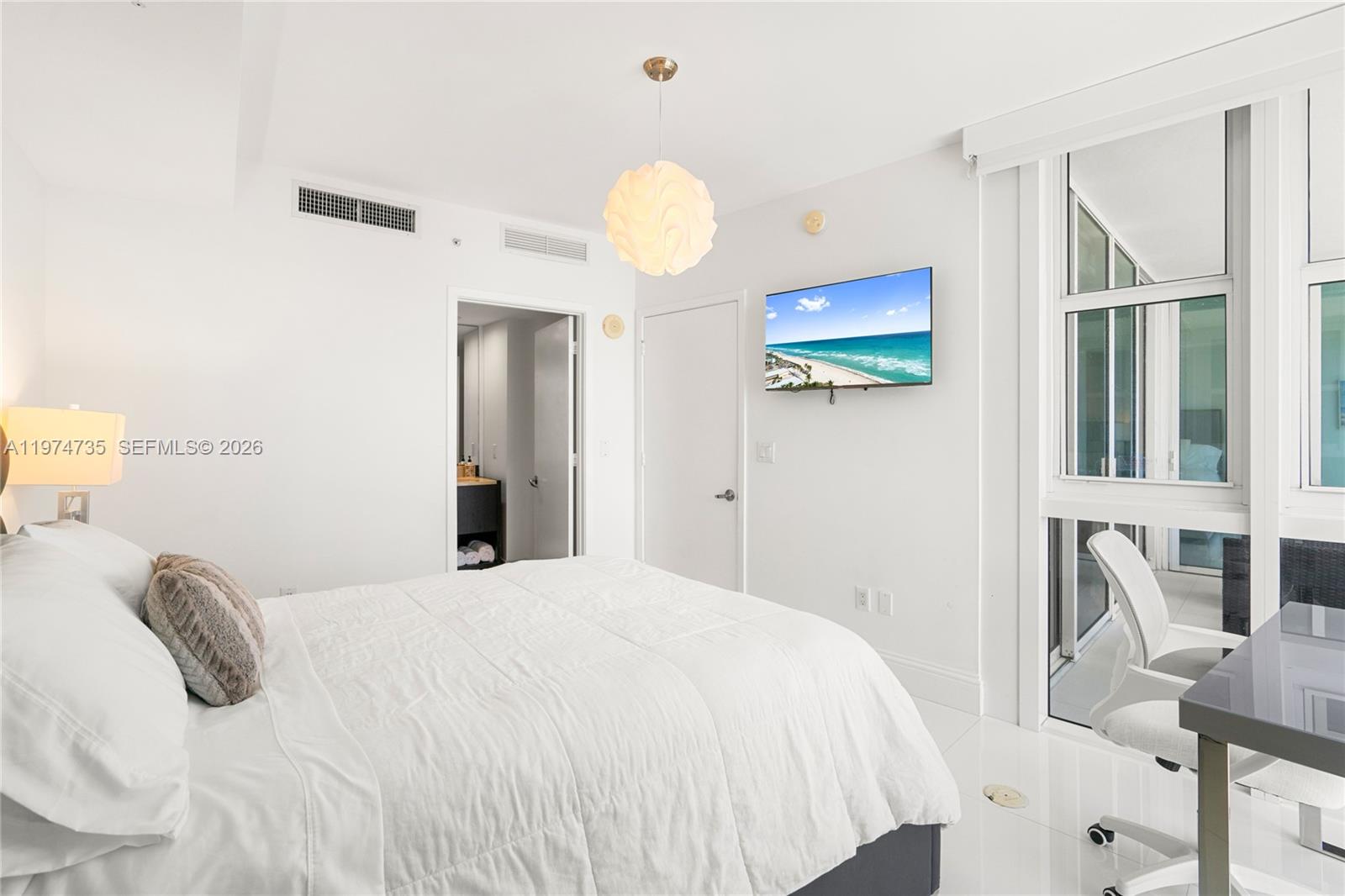 TRUMP ROYALE CONDO - Residential