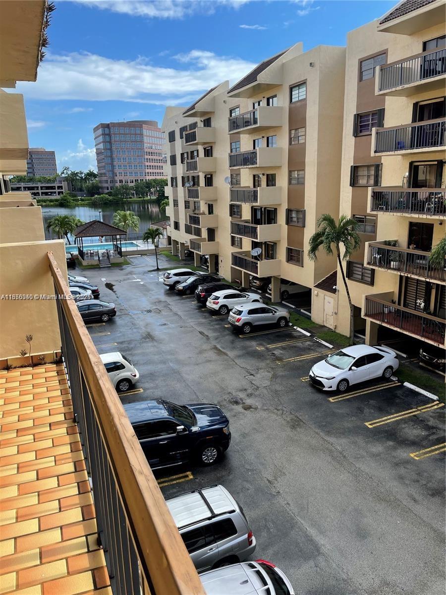 Move in with just one month’s rent and one month’s deposit!
Step into this bright and spacious 2-bedroom, 2-bath apartment in a prime Miami location. Enjoy stainless steel appliances, your own washer & dryer, and a crisp fresh coat of white paint that will be ready before you move in.
Perfectly located just minutes from Miami International Airport and Coral Gables, this well-maintained community offers a newly renovated pool with relaxing water views.
You’ll have 1 assigned parking space plus plenty of guest parking. The condo association requires $500 refundable deposit.
Available September 1, 2025 – currently tenant-occupied until August 31, 2025.
Contact the listing agent, to schedule a private tour.