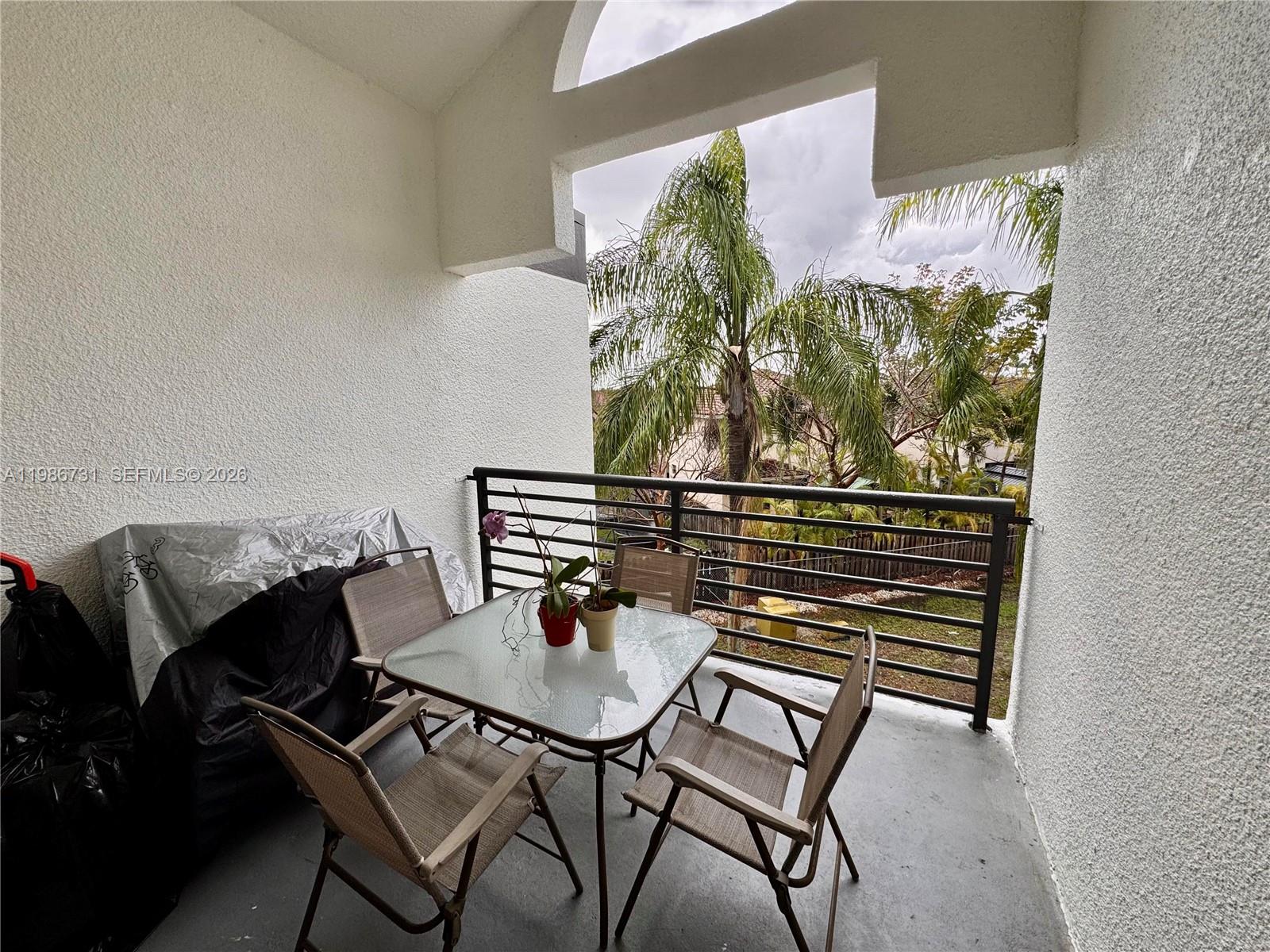 SOLEIL AT FONTAINEBLEAU C - Residential Lease