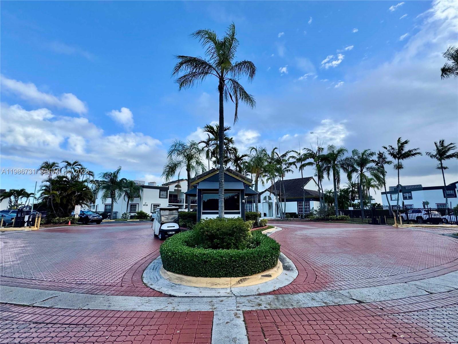 SOLEIL AT FONTAINEBLEAU C - Residential Lease