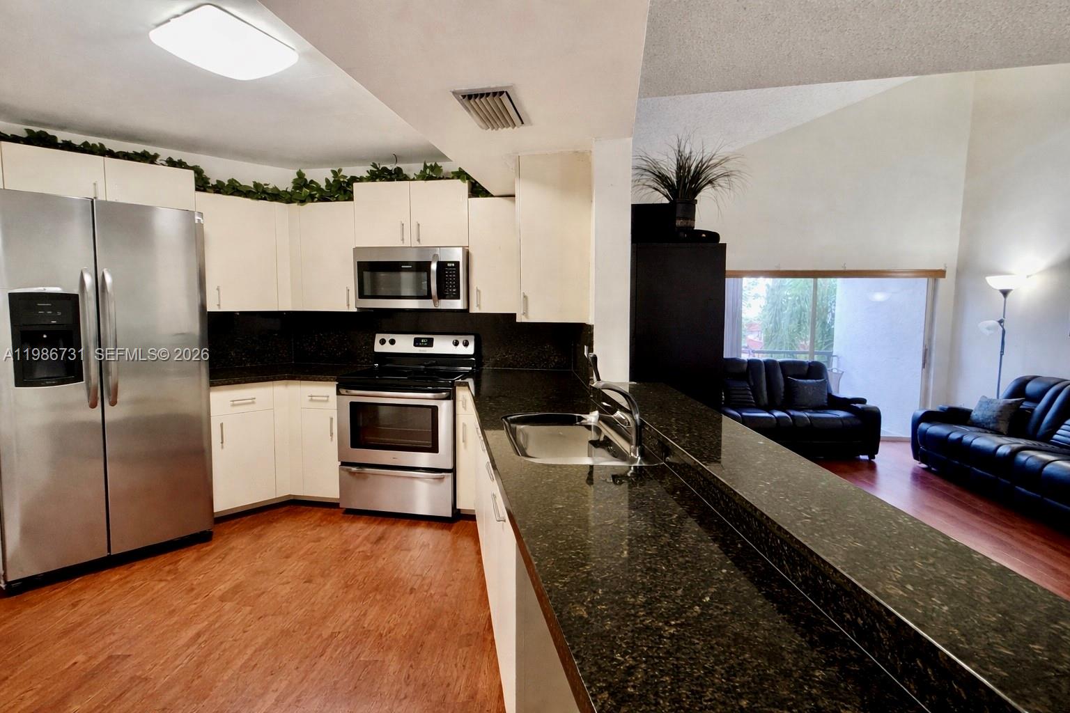 SOLEIL AT FONTAINEBLEAU C - Residential Lease