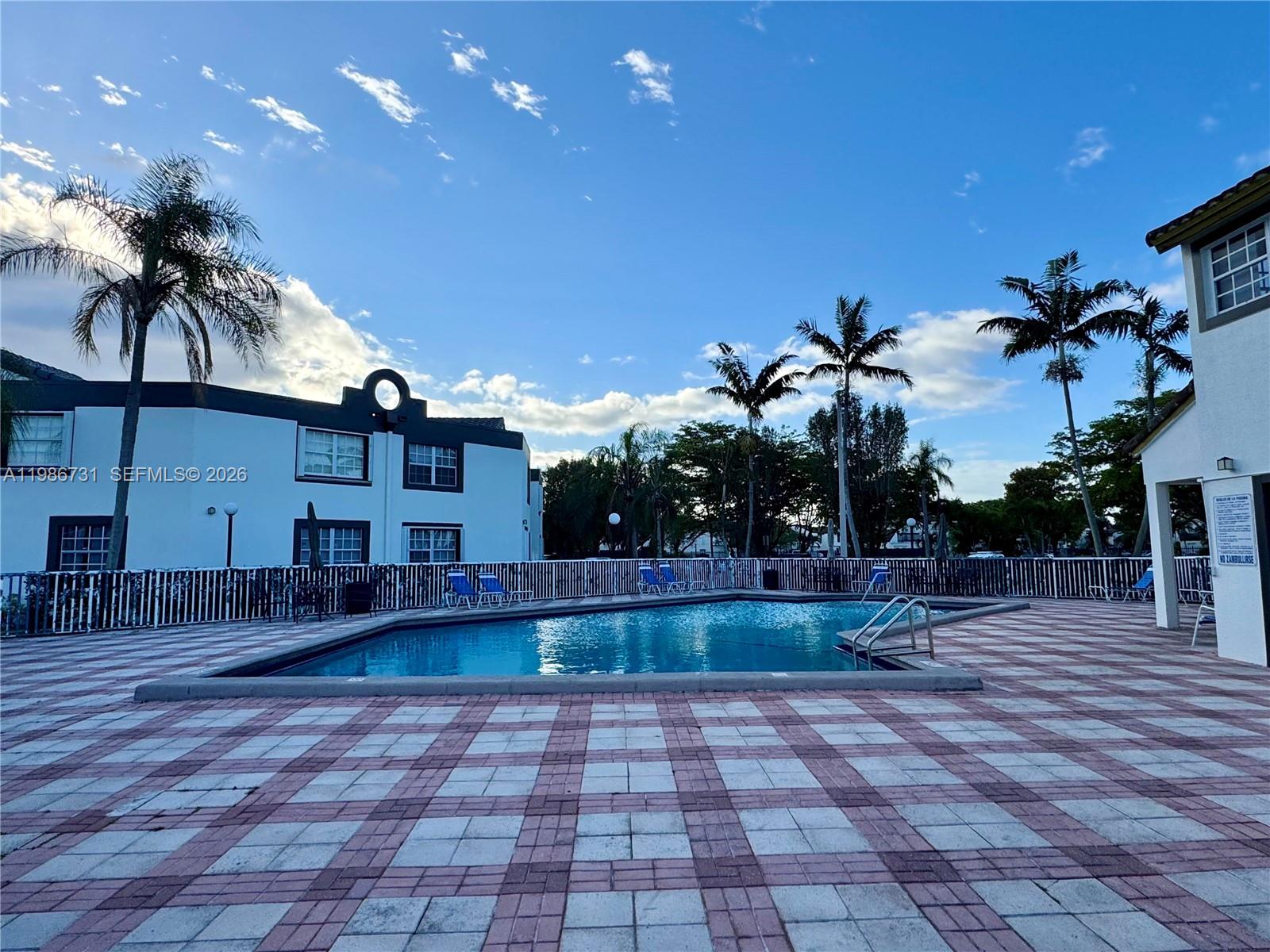 SOLEIL AT FONTAINEBLEAU C - Residential Lease