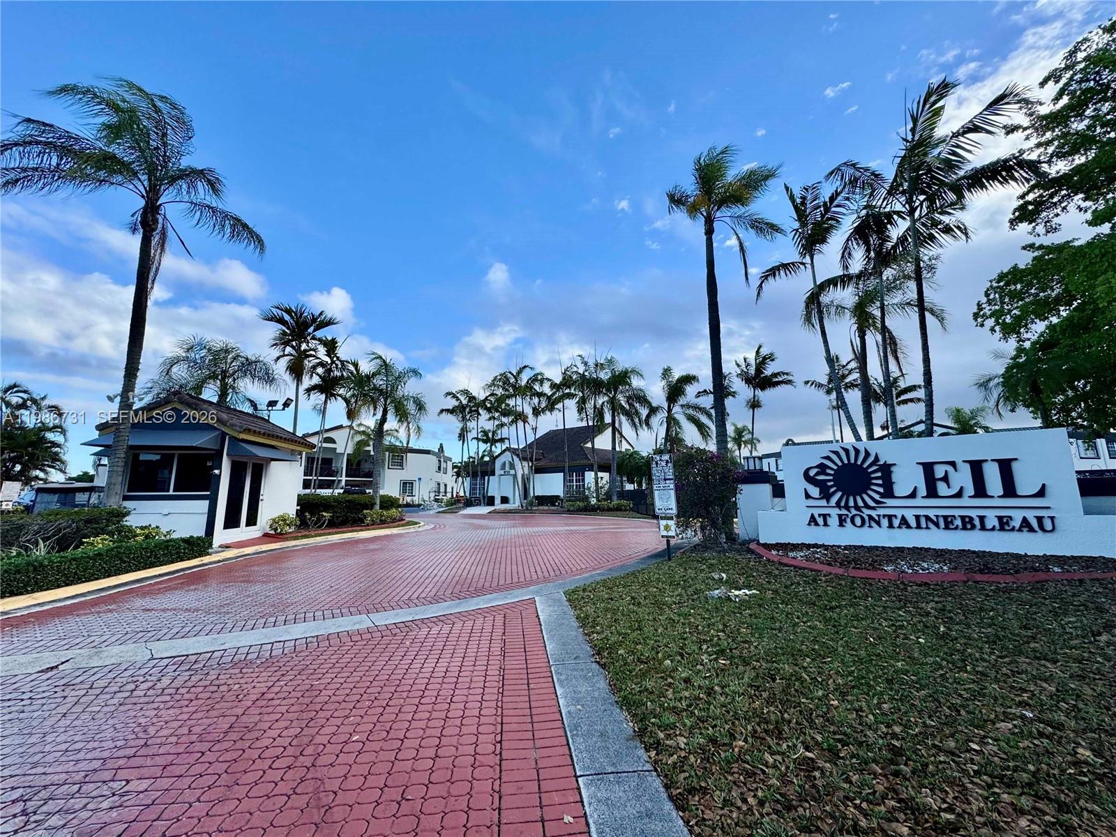 SOLEIL AT FONTAINEBLEAU C - Residential Lease