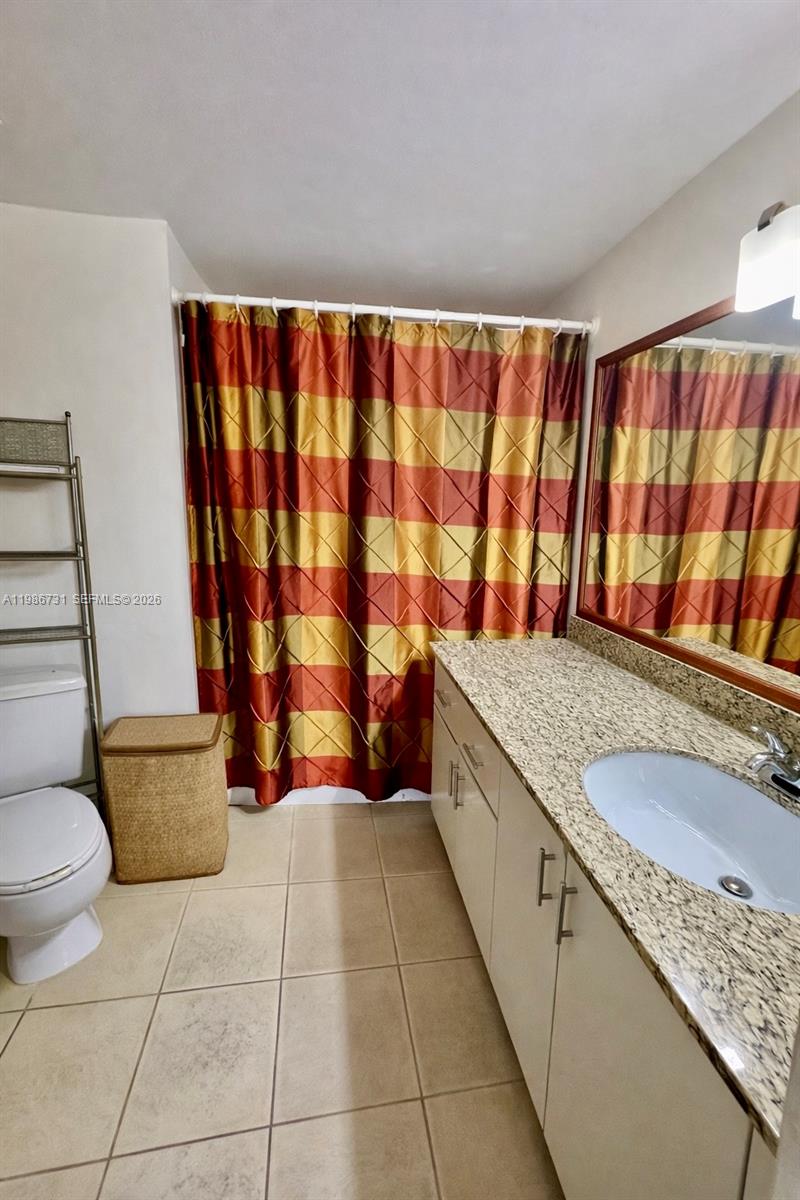 SOLEIL AT FONTAINEBLEAU C - Residential Lease