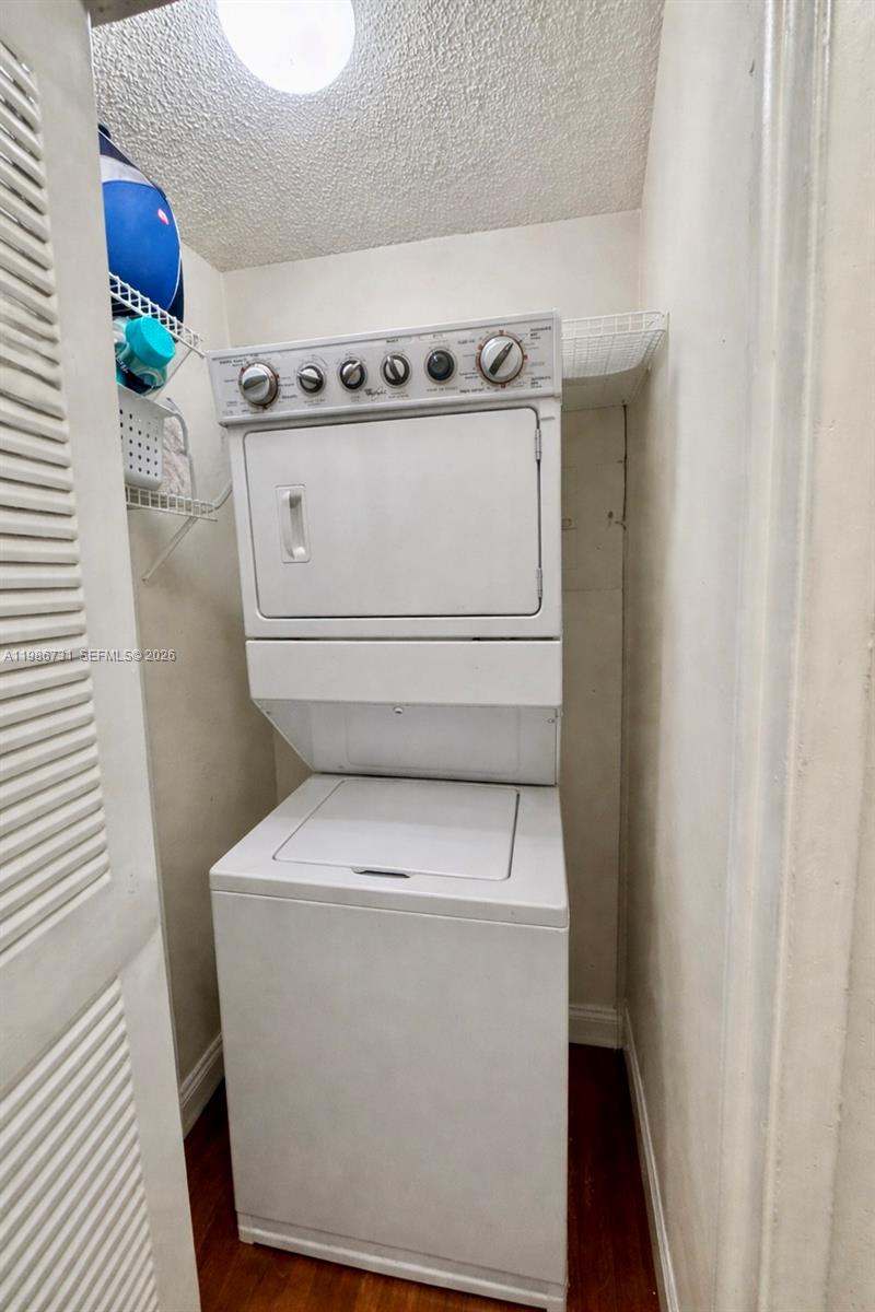 SOLEIL AT FONTAINEBLEAU C - Residential Lease