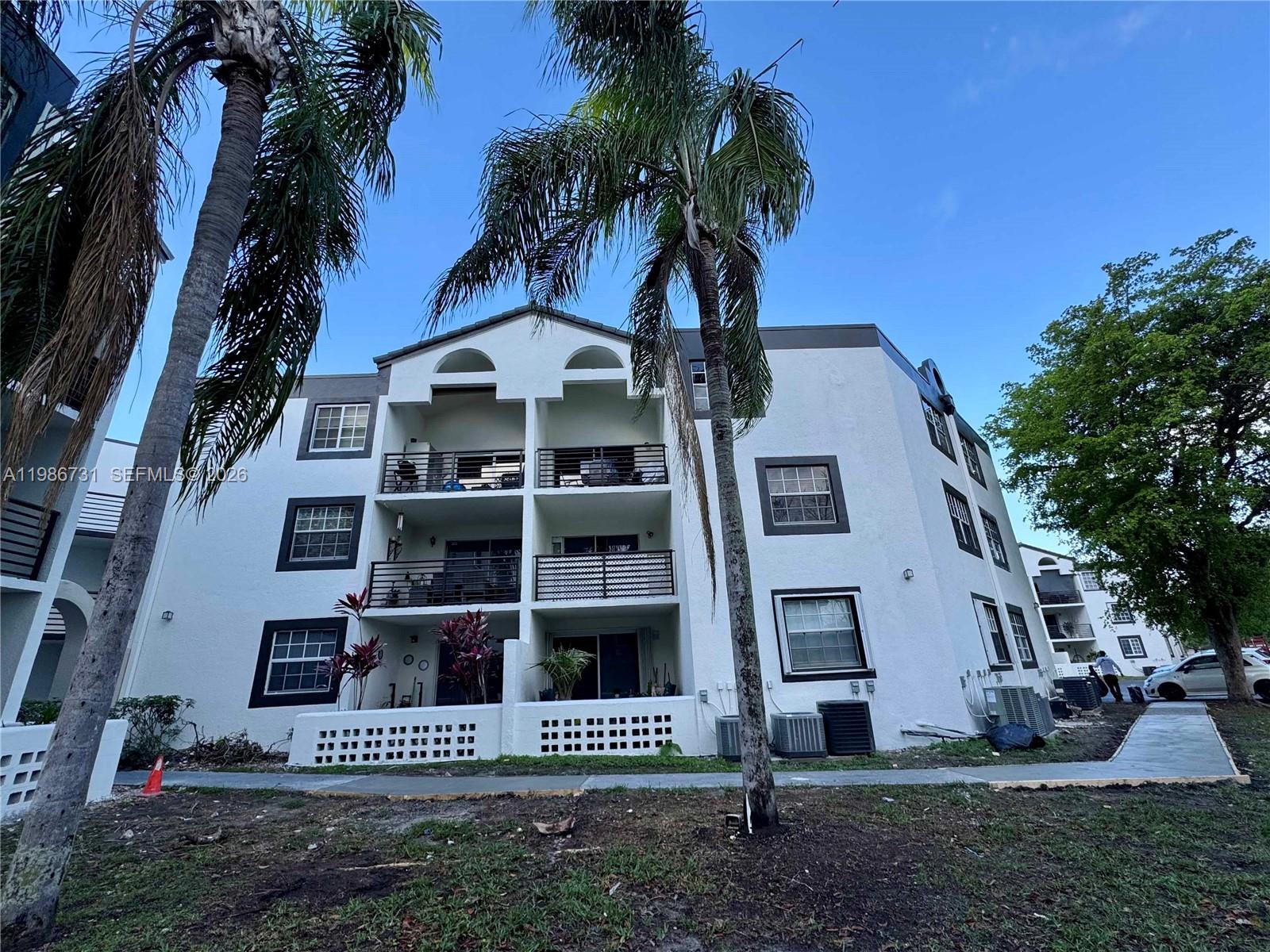 SOLEIL AT FONTAINEBLEAU C - Residential Lease