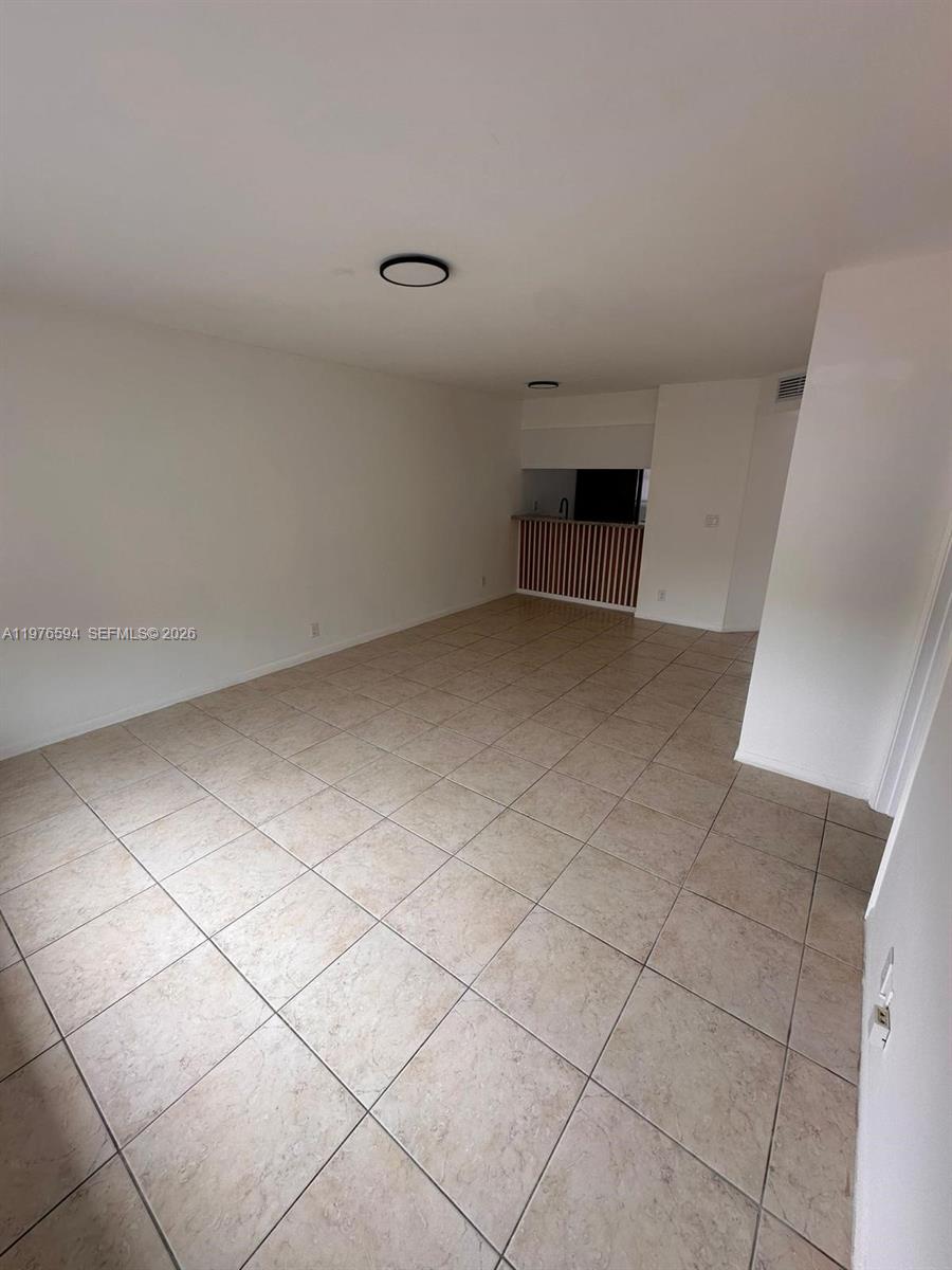 LAKEWOOD VILLAGE - Residential Lease