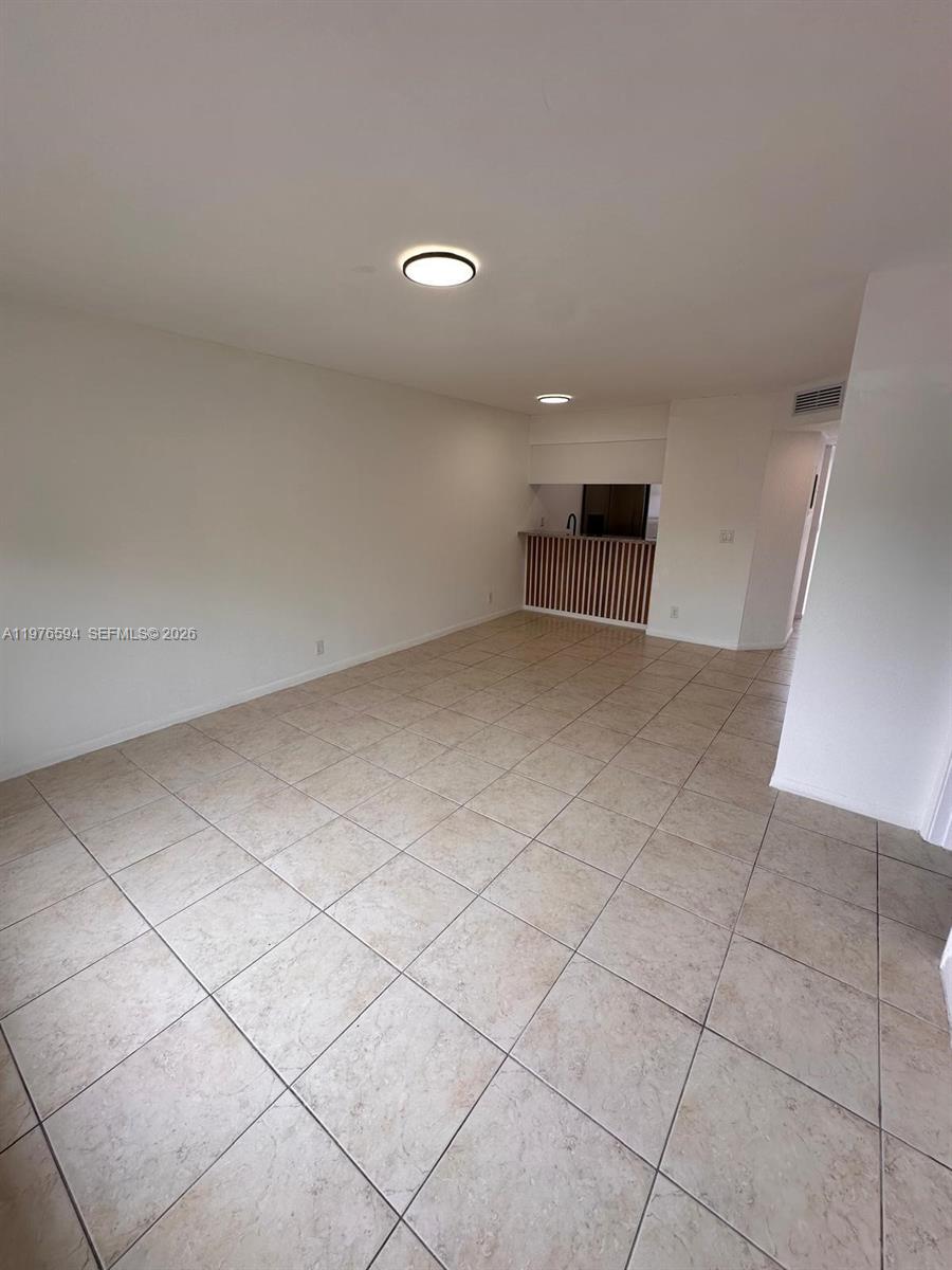 LAKEWOOD VILLAGE - Residential Lease