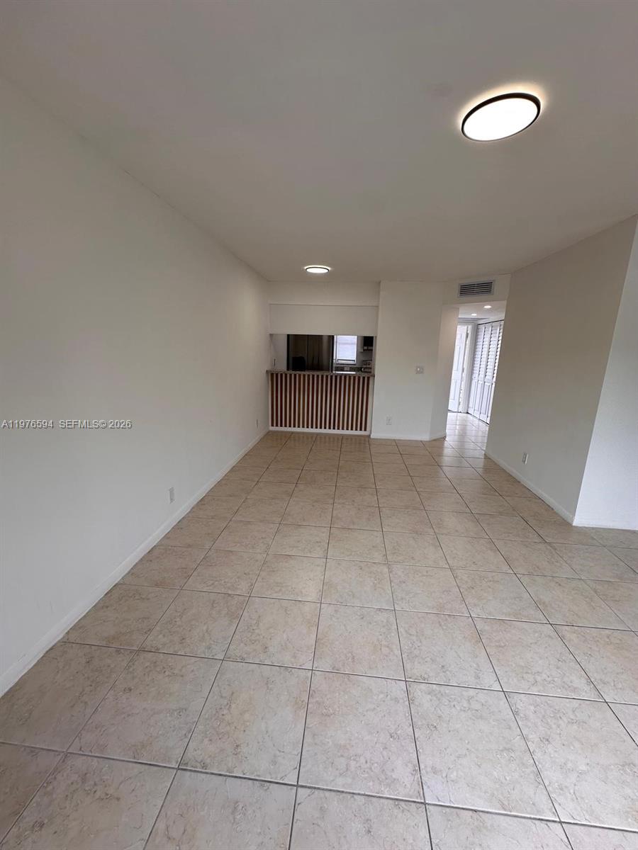 LAKEWOOD VILLAGE - Residential Lease