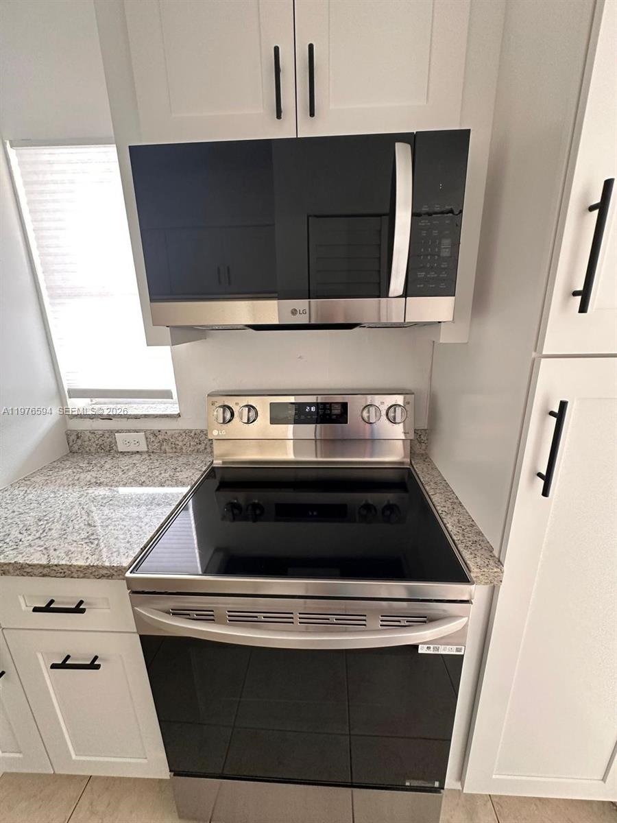 LAKEWOOD VILLAGE - Residential Lease