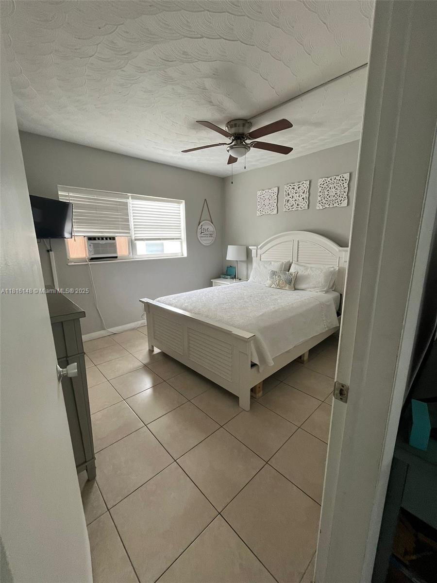 DEERFIELD BUCCANEER CONDO - Residential