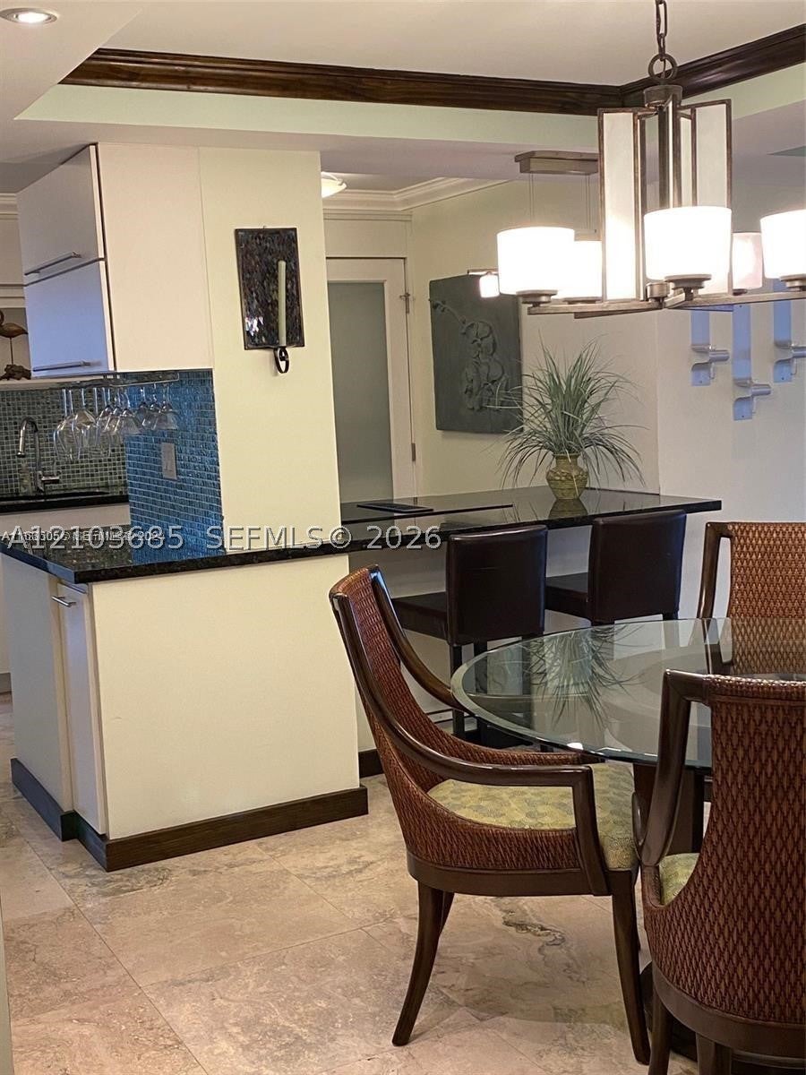 View photos, virtual tours, details... 2924 Collins Ave 201