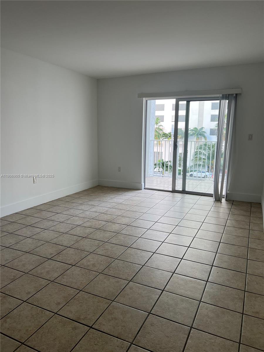 BAYONNE - Residential Lease