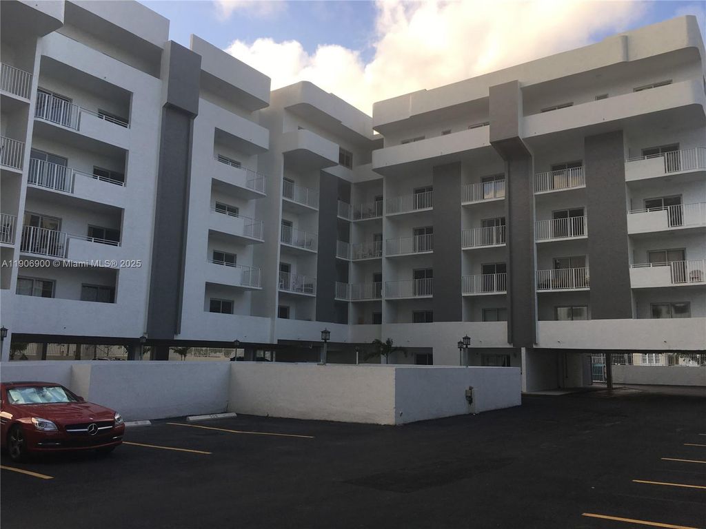 Photo of 395 NE 21st St #406, Miami, FL 33137 (MLS # A11906900)