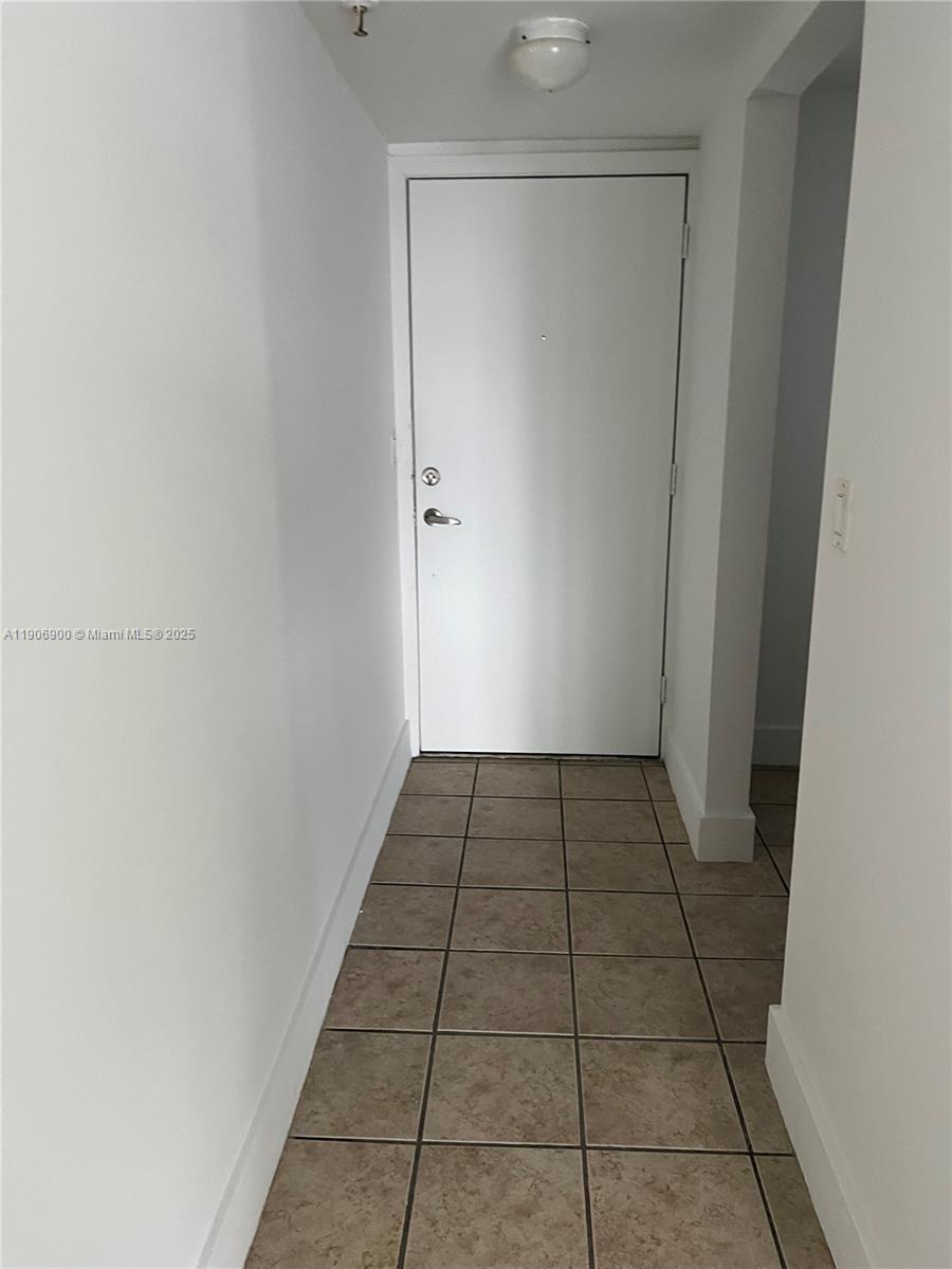 BAYONNE - Residential Lease