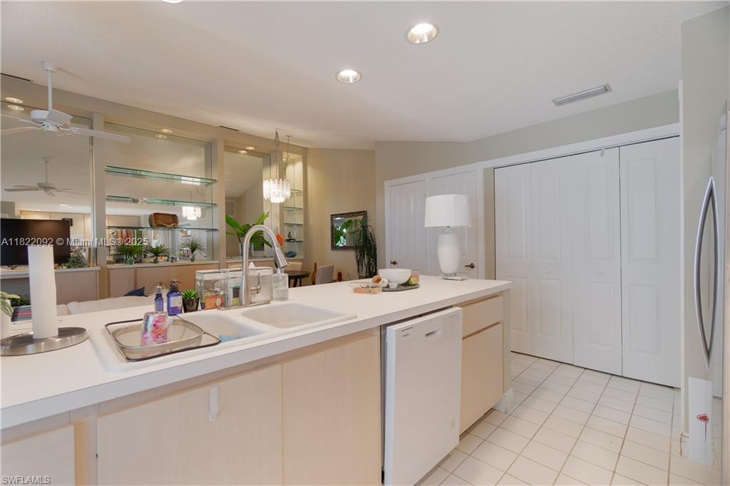 OAKS-SUNTERRACE 1 - Residential